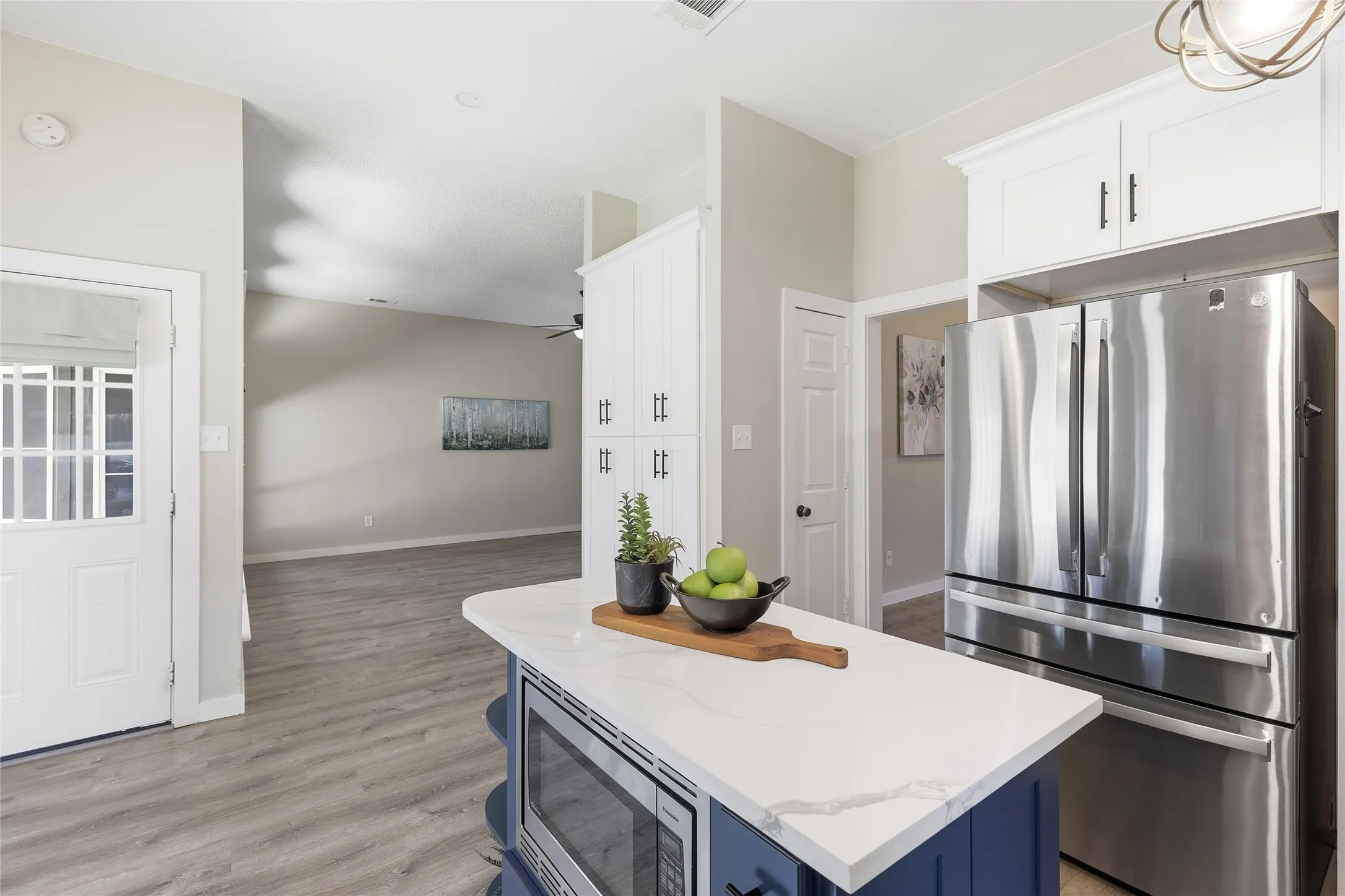 Single Family Residence For Sale in Denton County , 2313 Whitman Lane, Flower Mound, Texas 75028, 4 Bedroom, 2 Bathroom, 2 Garage spaces, 2,320 Sqft, built in 1990, mls#21351019, Real Estate Agent in Flower Mound, Homes For Sale in Denton county, Homes For Sale in Flower Mound, Realtor in Flower Mound Texas, Real Estate Brokerage Independent Realty Texas, Luminita Cordes Realtor