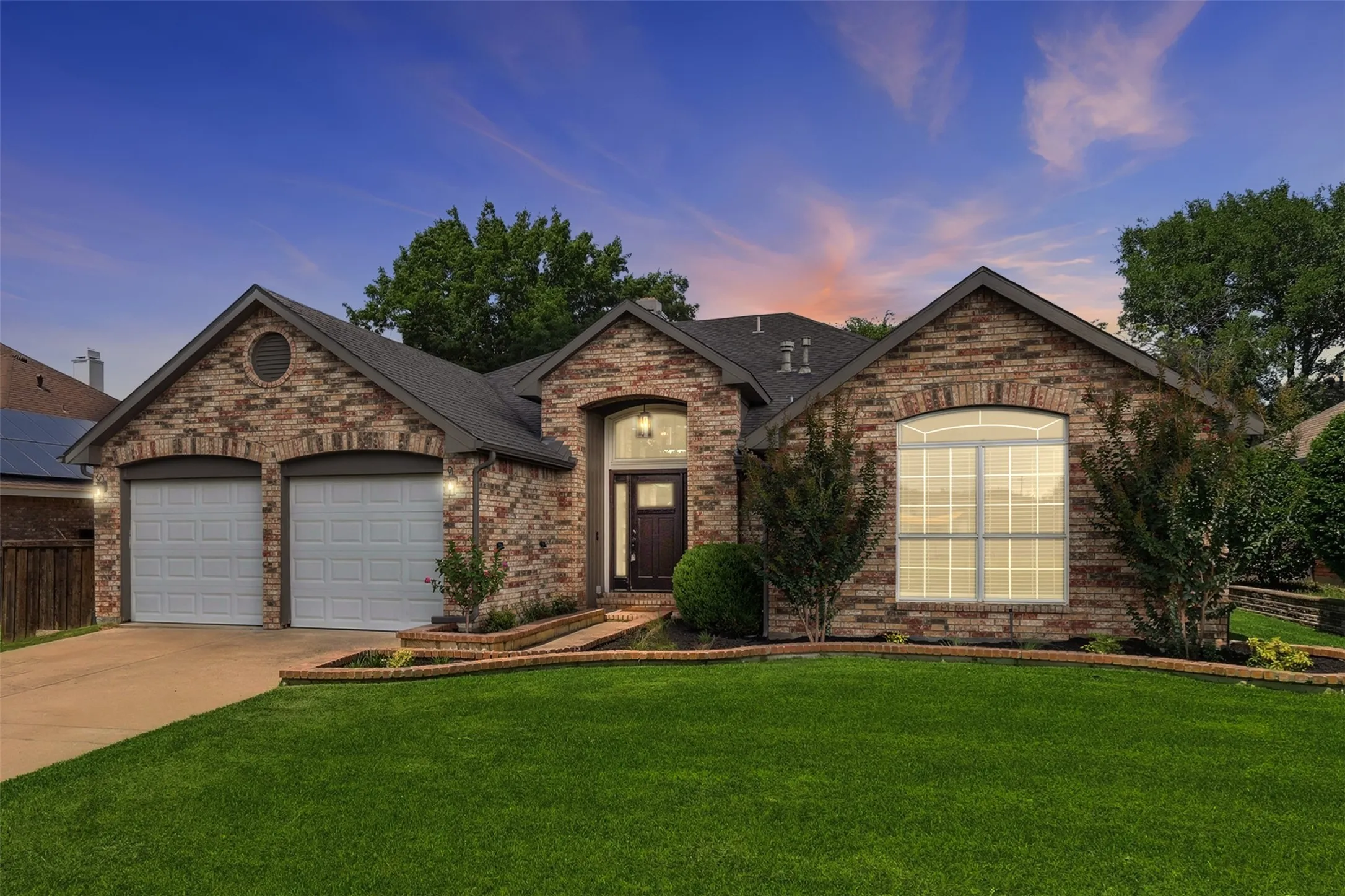 Single Family Residence For Sale in Denton County , 2313 Whitman Lane, Flower Mound, Texas 75028, 4 Bedroom, 2 Bathroom, 2 Garage spaces, 2,320 Sqft, built in 1990, mls#21351019, Real Estate Agent in Flower Mound, Homes For Sale in Denton county, Homes For Sale in Flower Mound, Realtor in Flower Mound Texas, Real Estate Brokerage Independent Realty Texas, Luminita Cordes Realtor