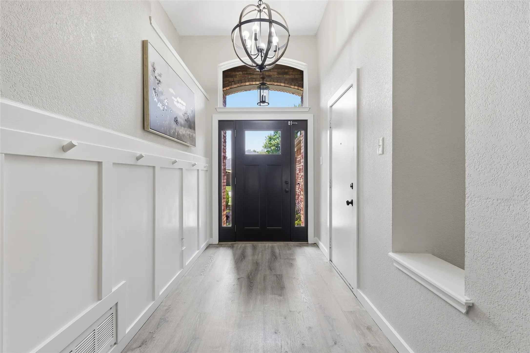 Single Family Residence For Sale in Denton County , 2313 Whitman Lane, Flower Mound, Texas 75028, 4 Bedroom, 2 Bathroom, 2 Garage spaces, 2,320 Sqft, built in 1990, mls#21351019, Real Estate Agent in Flower Mound, Homes For Sale in Denton county, Homes For Sale in Flower Mound, Realtor in Flower Mound Texas, Real Estate Brokerage Independent Realty Texas, Luminita Cordes Realtor