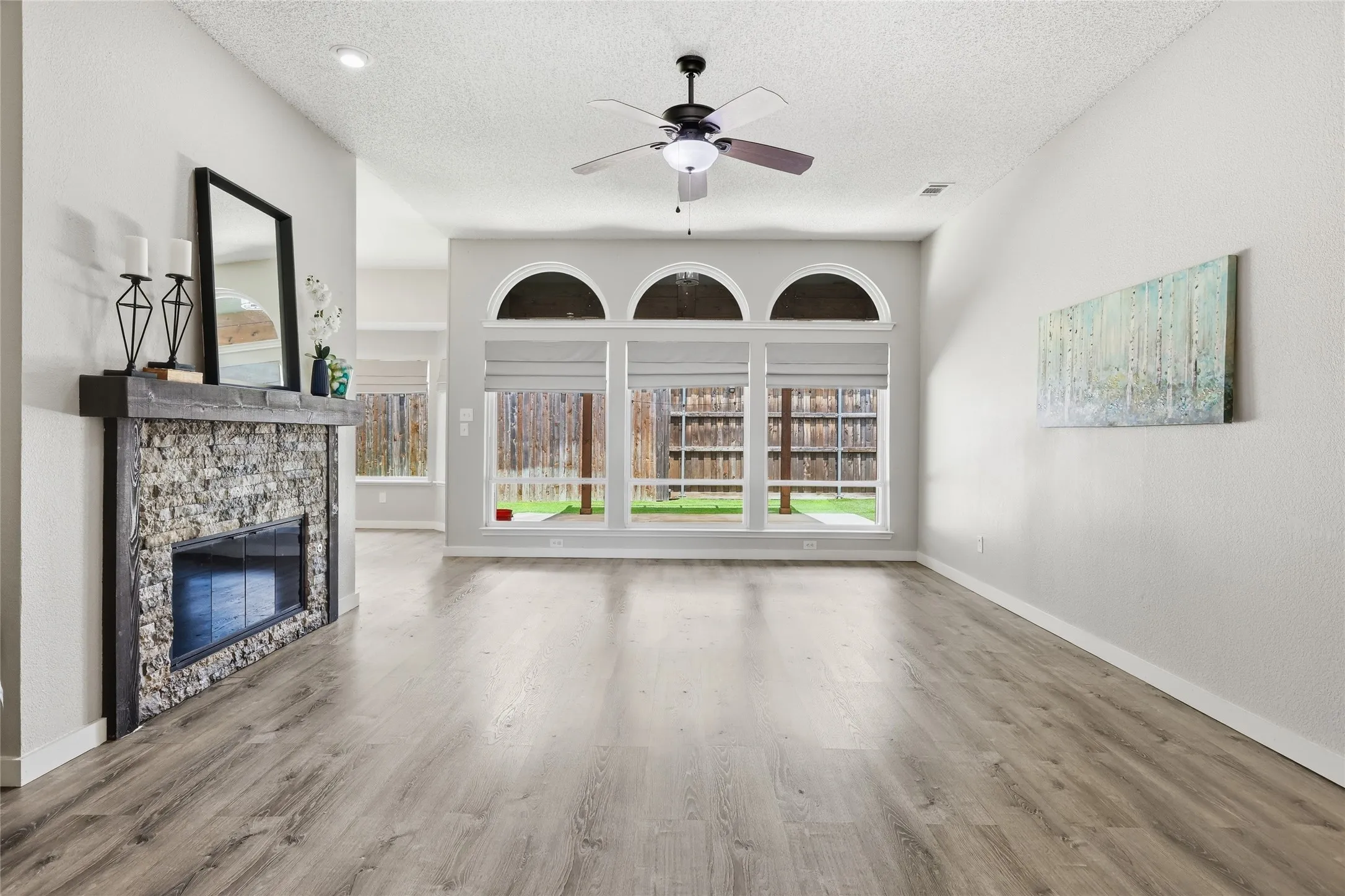 Single Family Residence For Sale in Denton County , 2313 Whitman Lane, Flower Mound, Texas 75028, 4 Bedroom, 2 Bathroom, 2 Garage spaces, 2,320 Sqft, built in 1990, mls#21351019, Real Estate Agent in Flower Mound, Homes For Sale in Denton county, Homes For Sale in Flower Mound, Realtor in Flower Mound Texas, Real Estate Brokerage Independent Realty Texas, Luminita Cordes Realtor