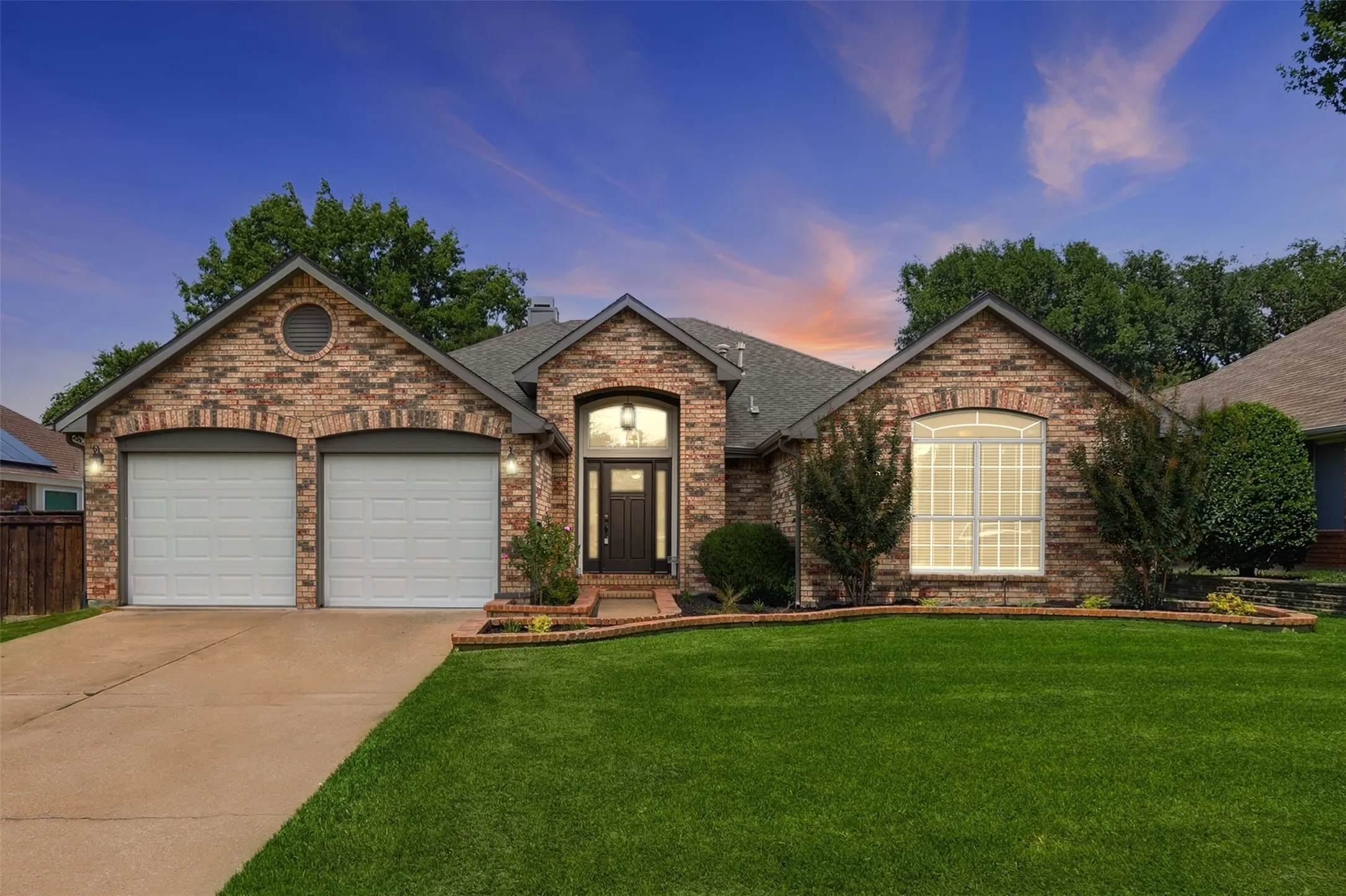 Single Family Residence For Sale in Denton County , 2313 Whitman Lane, Flower Mound, Texas 75028, 4 Bedroom, 2 Bathroom, 2 Garage spaces, 2,320 Sqft, built in 1990, mls#21351019, Real Estate Agent in Flower Mound, Homes For Sale in Denton county, Homes For Sale in Flower Mound, Realtor in Flower Mound Texas, Real Estate Brokerage Independent Realty Texas, Luminita Cordes Realtor