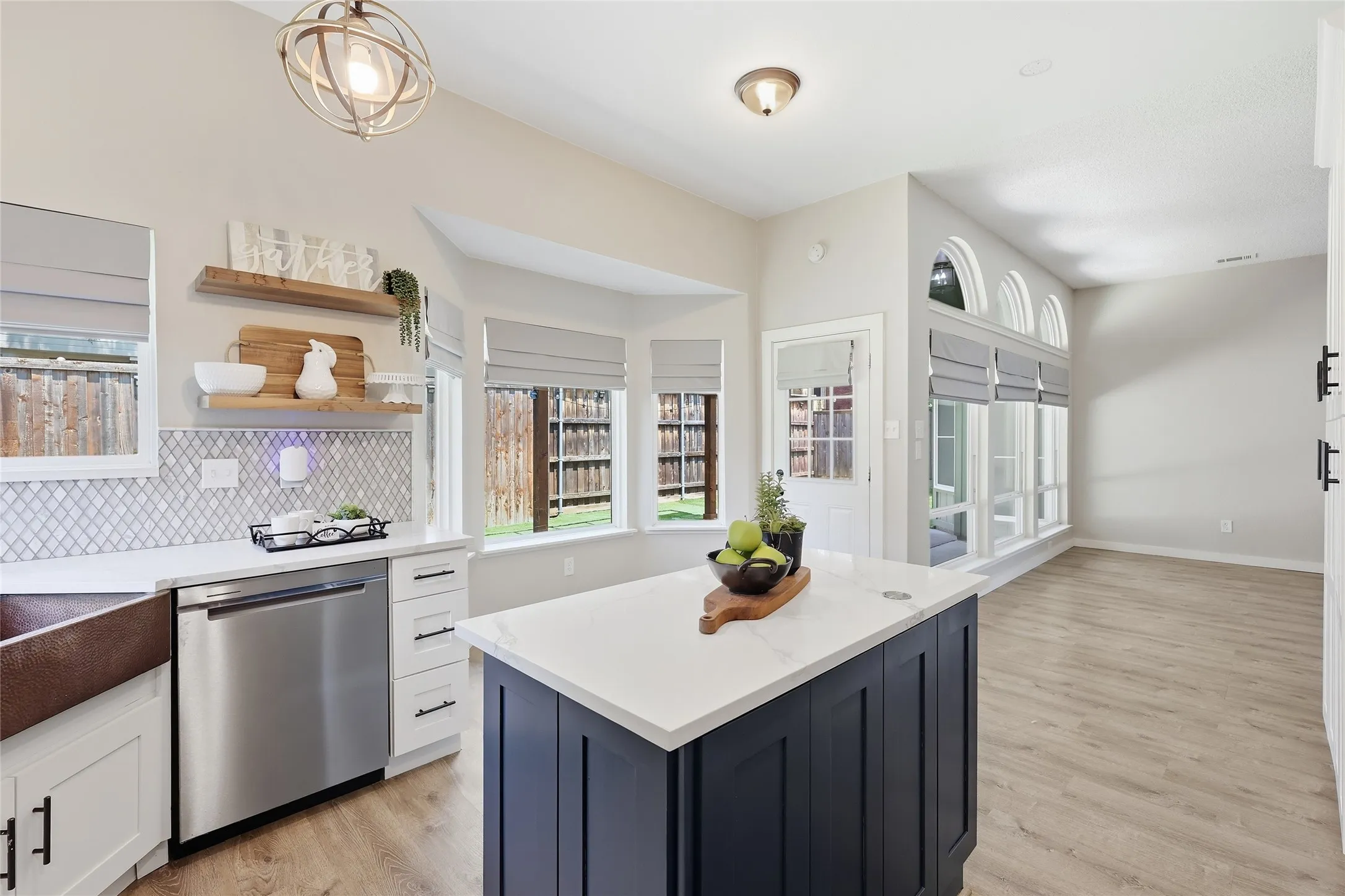 Single Family Residence For Sale in Denton County , 2313 Whitman Lane, Flower Mound, Texas 75028, 4 Bedroom, 2 Bathroom, 2 Garage spaces, 2,320 Sqft, built in 1990, mls#21351019, Real Estate Agent in Flower Mound, Homes For Sale in Denton county, Homes For Sale in Flower Mound, Realtor in Flower Mound Texas, Real Estate Brokerage Independent Realty Texas, Luminita Cordes Realtor