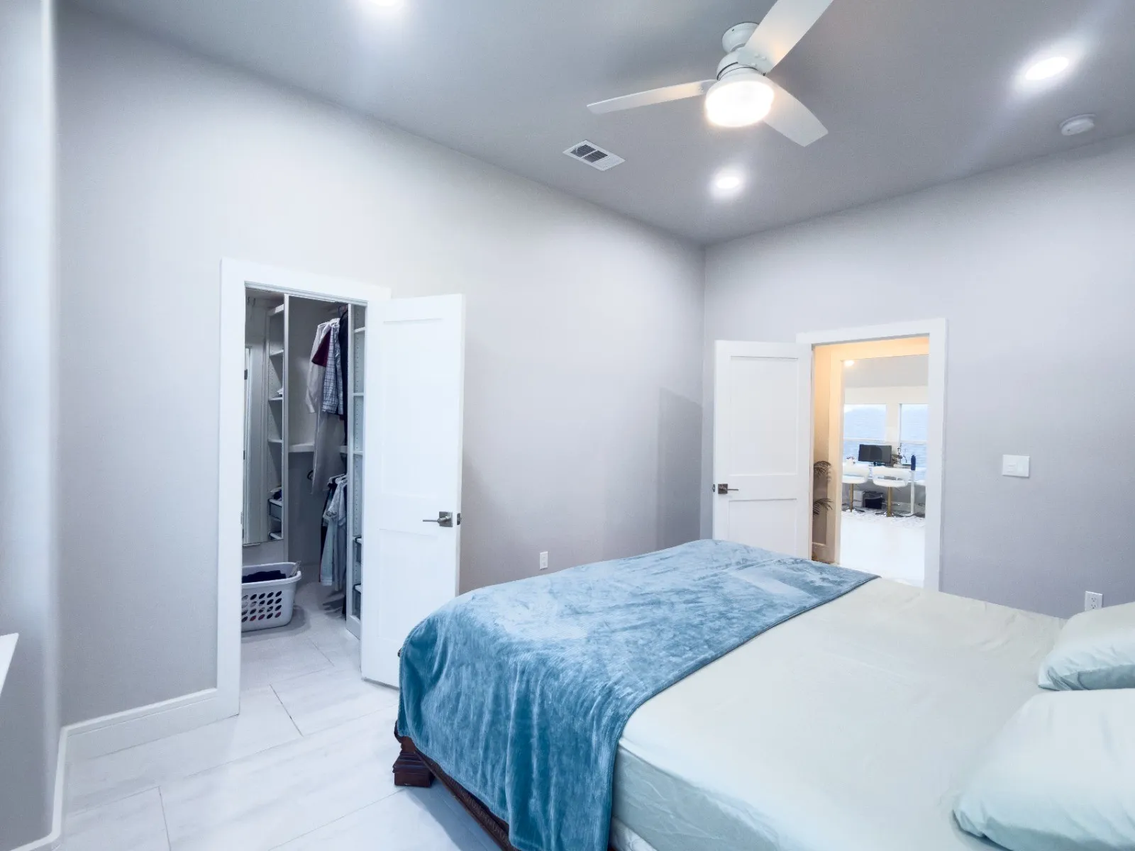 Single Family Residence For Rent in Collin County , 7906 Thorneywood Road, Plano, Texas 75024, 4 Bedrooms, 3 Bathrooms, 2 Garage spaces, 3,300 Sqft, built in 2000, Price $3,400, mls#21352268, Real Estate Agent in Plano, Homes For Rent in Collin county, Homes For Rent in Plano, Realtor in Plano Texas, Real Estate Brokerage Independent Realty Texas, Luminita Cordes Realtor