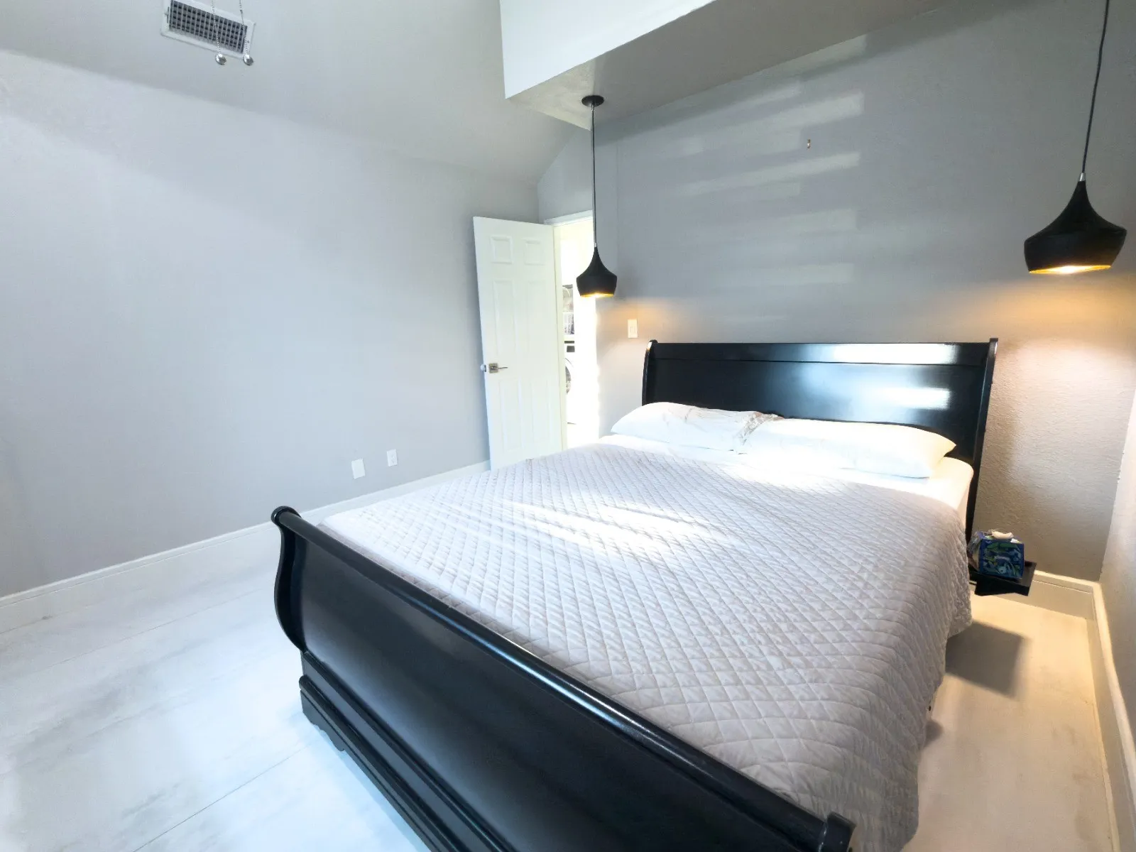 Single Family Residence For Rent in Collin County , 7906 Thorneywood Road, Plano, Texas 75024, 4 Bedrooms, 3 Bathrooms, 2 Garage spaces, 3,300 Sqft, built in 2000, Price $3,400, mls#21352268, Real Estate Agent in Plano, Homes For Rent in Collin county, Homes For Rent in Plano, Realtor in Plano Texas, Real Estate Brokerage Independent Realty Texas, Luminita Cordes Realtor