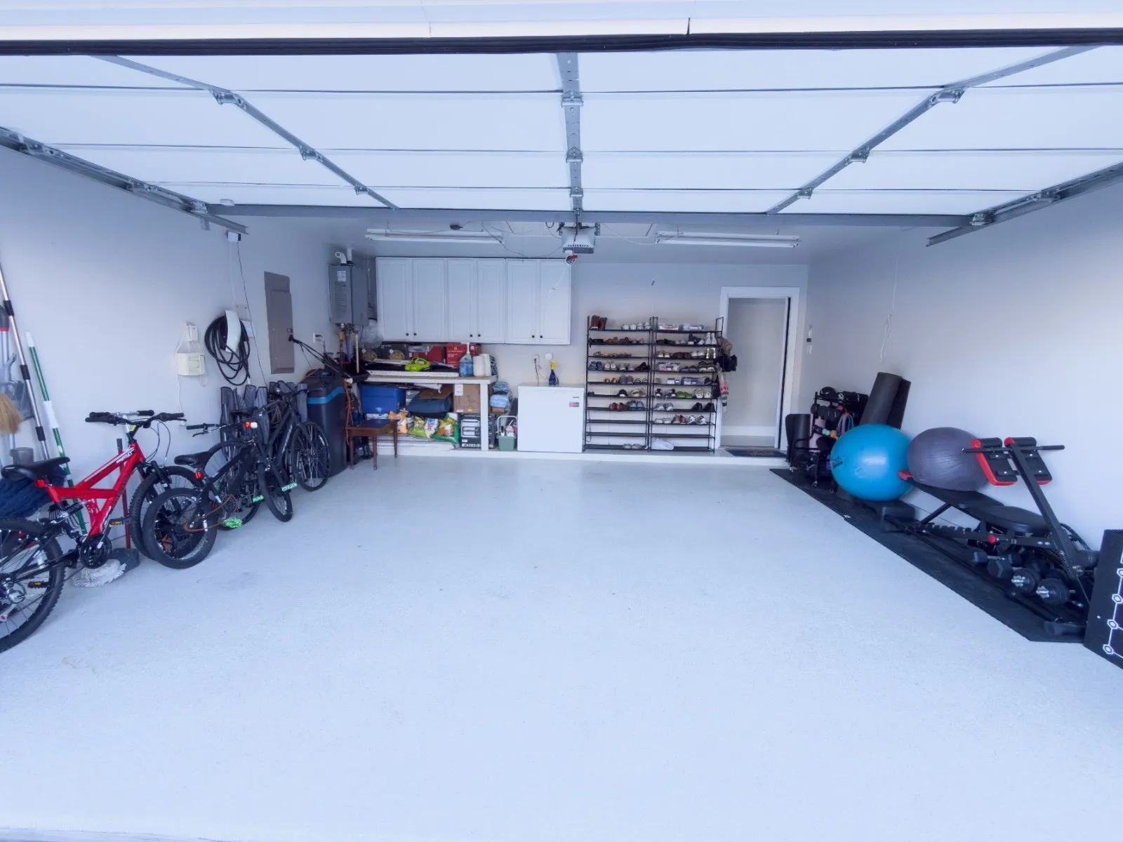 Single Family Residence For Rent in Collin County , 7906 Thorneywood Road, Plano, Texas 75024, 4 Bedrooms, 3 Bathrooms, 2 Garage spaces, 3,300 Sqft, built in 2000, Price $3,400, mls#21352268, Real Estate Agent in Plano, Homes For Rent in Collin county, Homes For Rent in Plano, Realtor in Plano Texas, Real Estate Brokerage Independent Realty Texas, Luminita Cordes Realtor