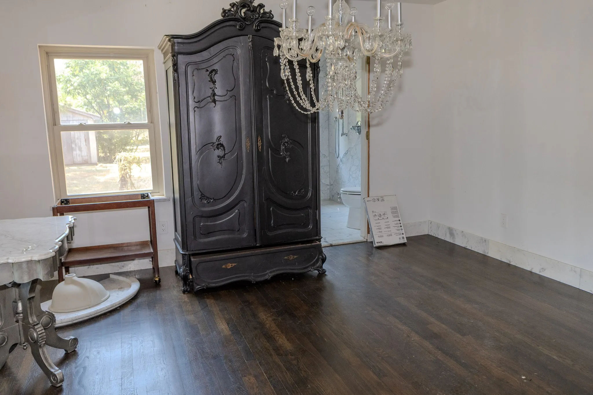 Single Family Residence For Sale in Taylor County , 4509 Curry Lane, Abilene, Texas 79606, 2 Bedroom, 2 Bathroom, 2 Garage spaces, 1,104 Sqft, built in 1937, mls#21352671, Real Estate Agent in Abilene, Homes For Sale in Taylor county, Homes For Sale in Abilene, Realtor in Abilene Texas, Real Estate Brokerage Independent Realty Texas, Luminita Cordes Realtor
