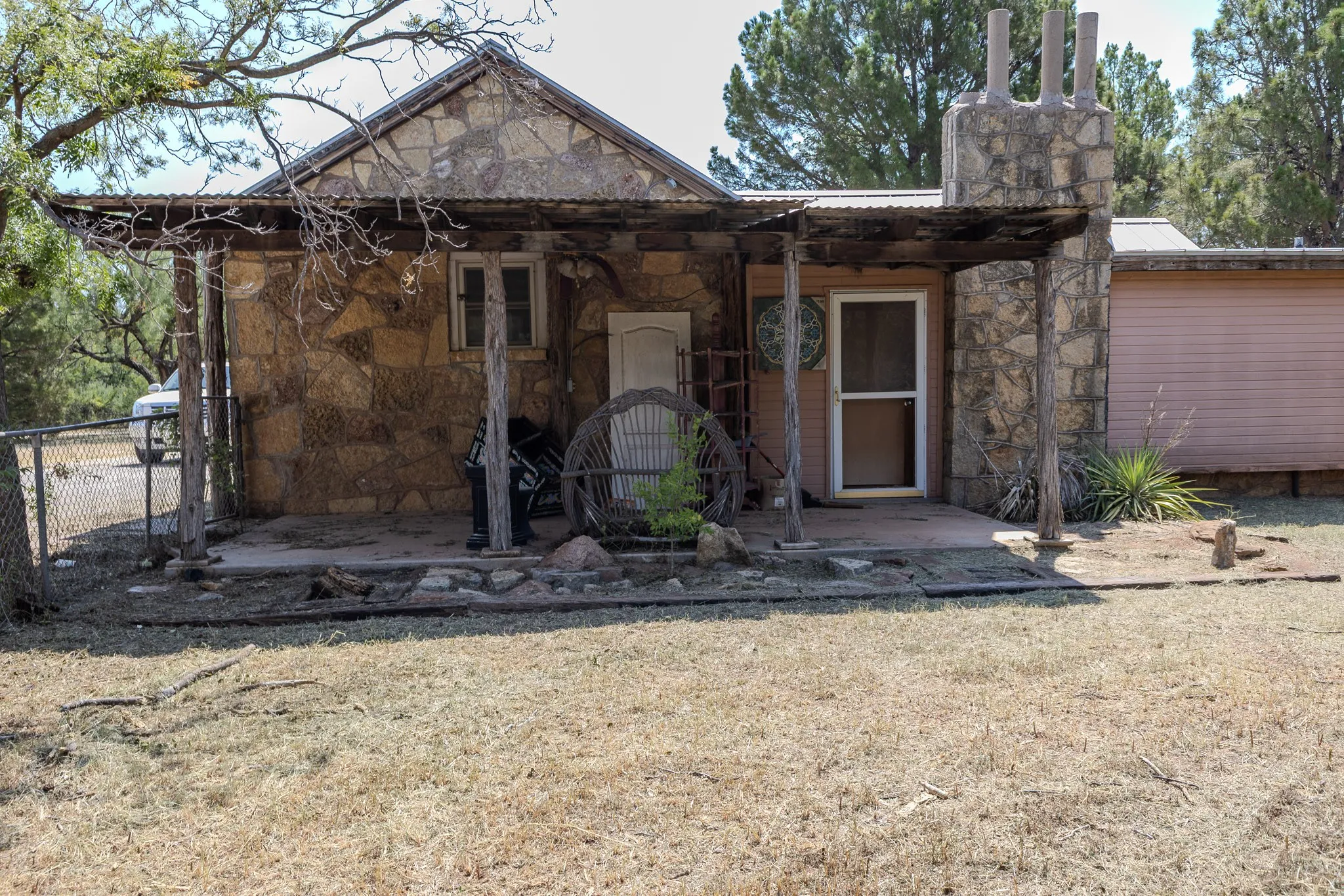 Single Family Residence For Sale in Taylor County , 4509 Curry Lane, Abilene, Texas 79606, 2 Bedroom, 2 Bathroom, 2 Garage spaces, 1,104 Sqft, built in 1937, mls#21352671, Real Estate Agent in Abilene, Homes For Sale in Taylor county, Homes For Sale in Abilene, Realtor in Abilene Texas, Real Estate Brokerage Independent Realty Texas, Luminita Cordes Realtor