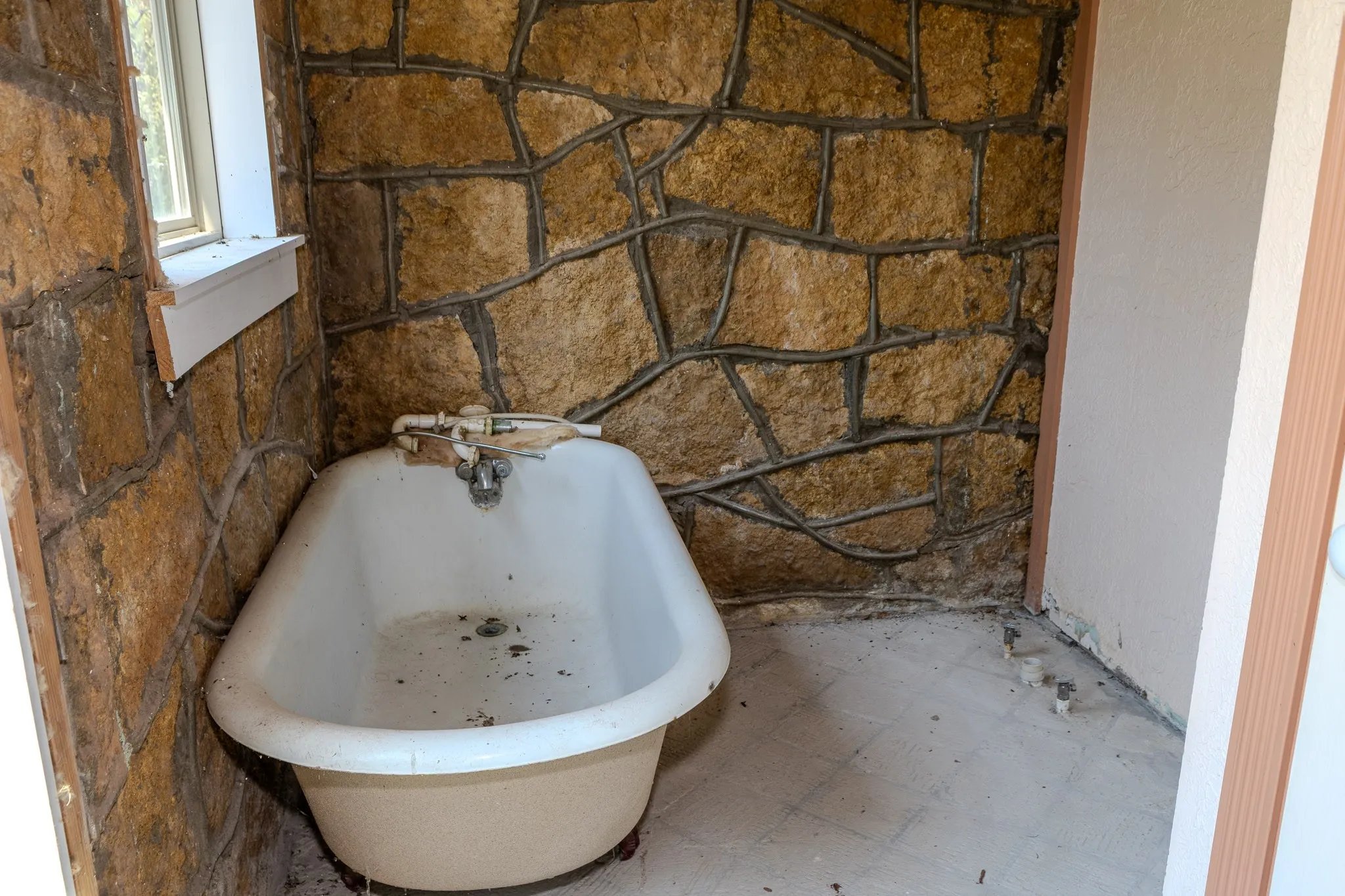 Single Family Residence For Sale in Taylor County , 4509 Curry Lane, Abilene, Texas 79606, 2 Bedroom, 2 Bathroom, 2 Garage spaces, 1,104 Sqft, built in 1937, mls#21352671, Real Estate Agent in Abilene, Homes For Sale in Taylor county, Homes For Sale in Abilene, Realtor in Abilene Texas, Real Estate Brokerage Independent Realty Texas, Luminita Cordes Realtor