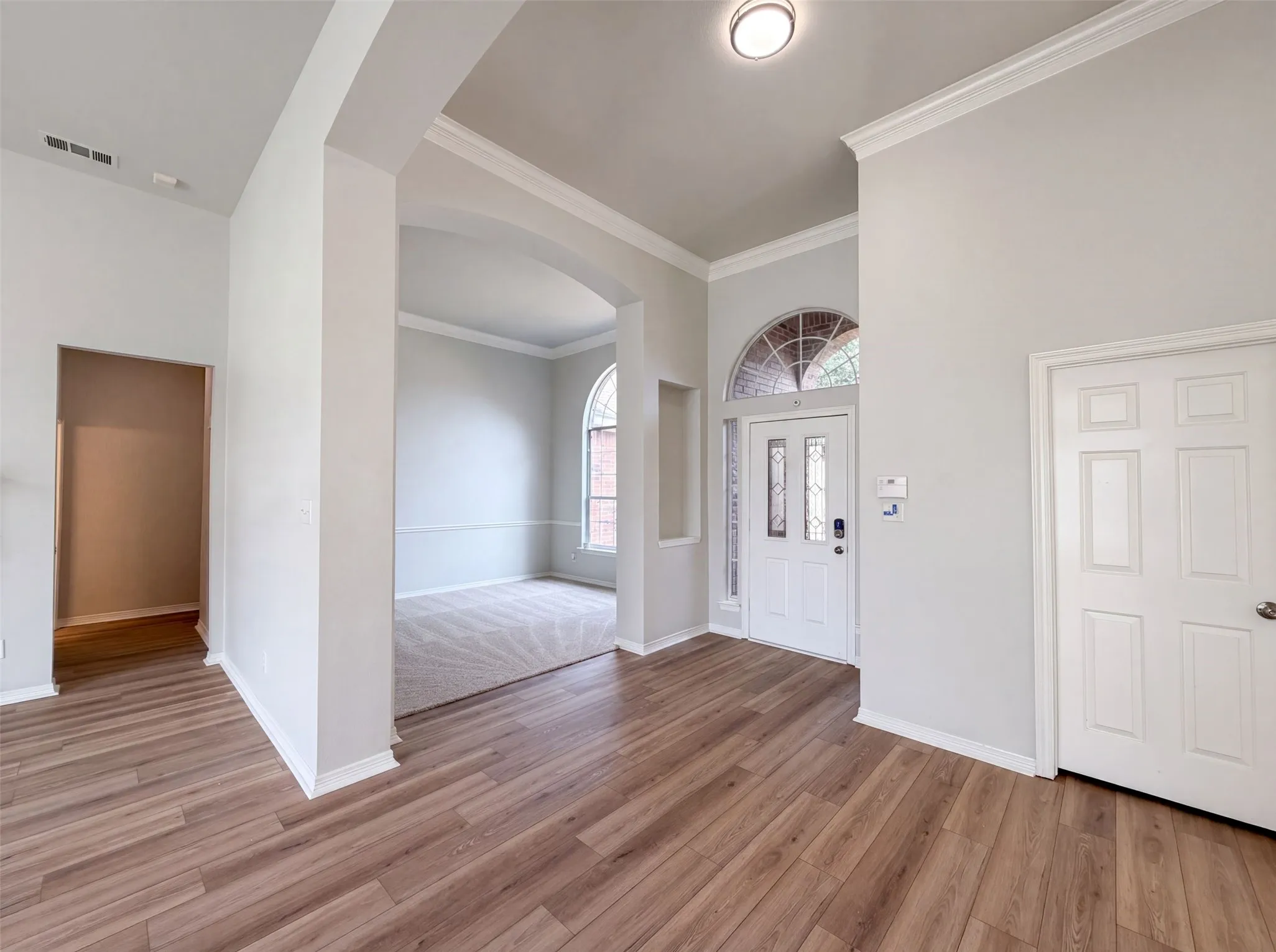 Single Family Residence For Sale in Denton County , 1221 Old Oak Trail, Flower Mound, Texas 75028, 4 Bedroom, 3 Bathroom, 2 Garage spaces, 2,630 Sqft, built in 1999, mls#21352669, Real Estate Agent in Flower Mound, Homes For Sale in Denton county, Homes For Sale in Flower Mound, Realtor in Flower Mound Texas, Real Estate Brokerage Independent Realty Texas, Luminita Cordes Realtor