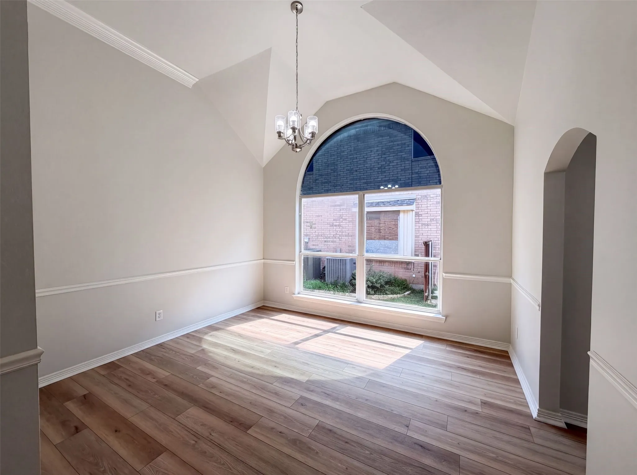 Single Family Residence For Sale in Denton County , 1221 Old Oak Trail, Flower Mound, Texas 75028, 4 Bedroom, 3 Bathroom, 2 Garage spaces, 2,630 Sqft, built in 1999, mls#21352669, Real Estate Agent in Flower Mound, Homes For Sale in Denton county, Homes For Sale in Flower Mound, Realtor in Flower Mound Texas, Real Estate Brokerage Independent Realty Texas, Luminita Cordes Realtor