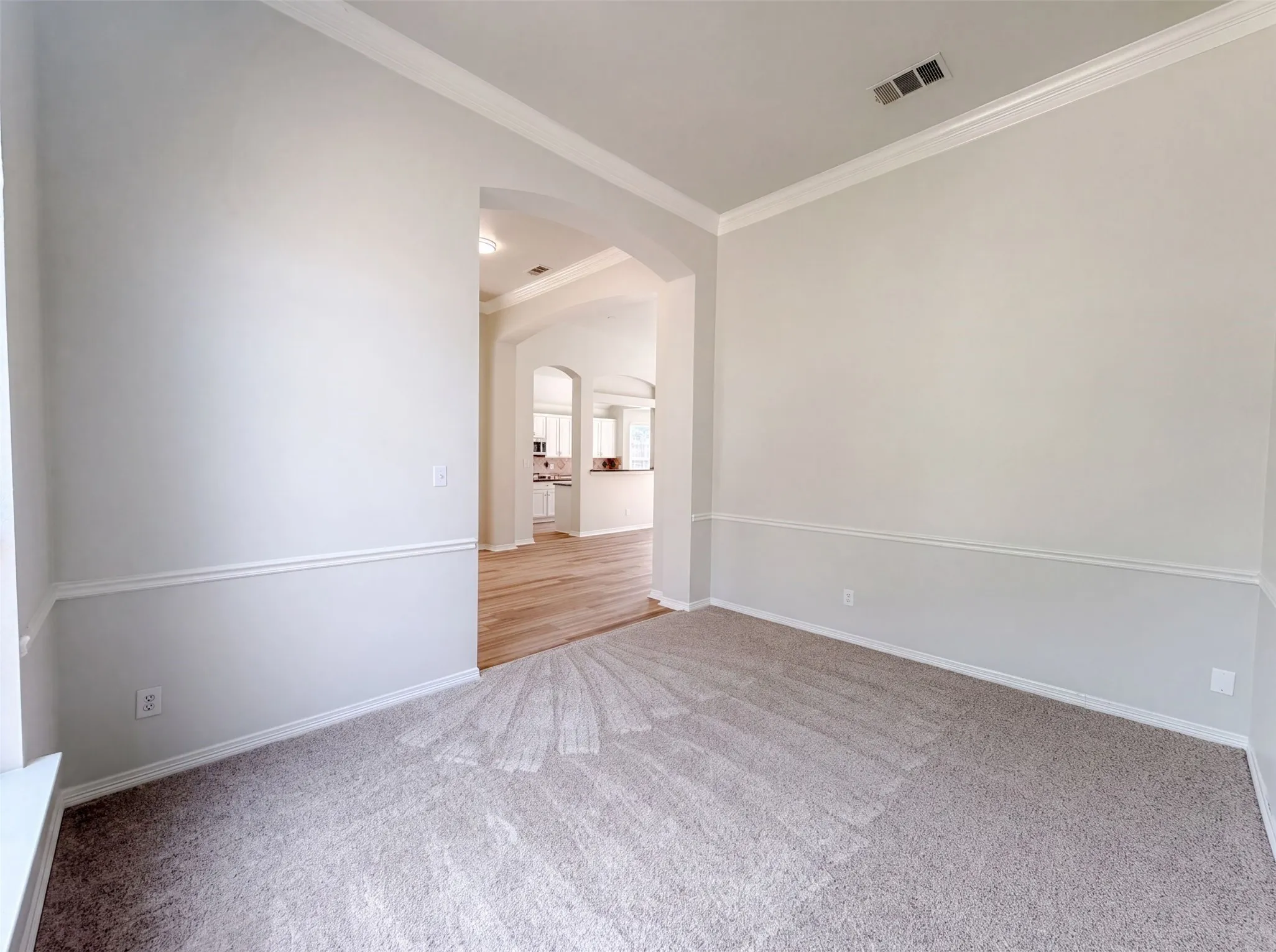 Single Family Residence For Sale in Denton County , 1221 Old Oak Trail, Flower Mound, Texas 75028, 4 Bedroom, 3 Bathroom, 2 Garage spaces, 2,630 Sqft, built in 1999, mls#21352669, Real Estate Agent in Flower Mound, Homes For Sale in Denton county, Homes For Sale in Flower Mound, Realtor in Flower Mound Texas, Real Estate Brokerage Independent Realty Texas, Luminita Cordes Realtor
