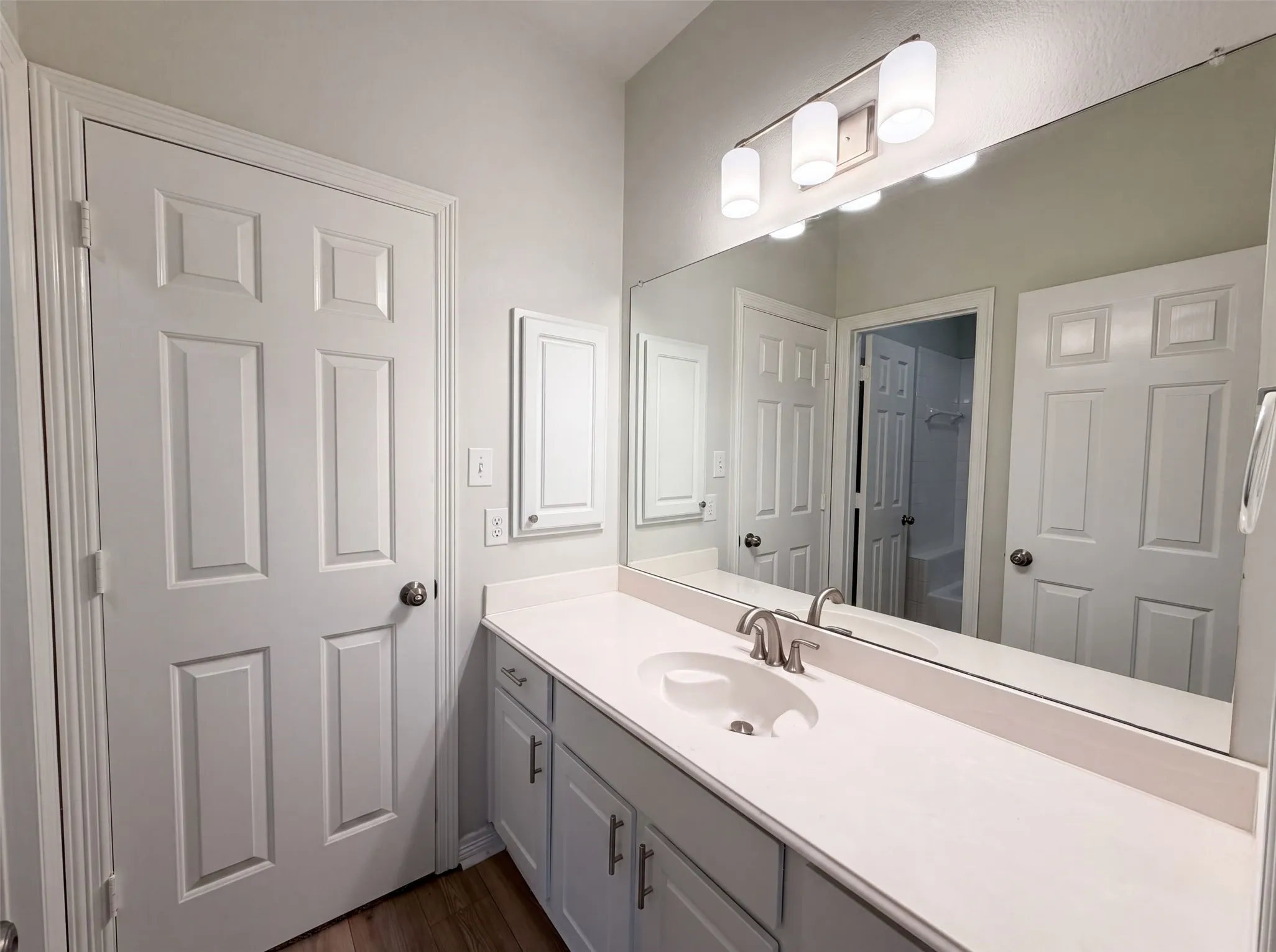 Single Family Residence For Sale in Denton County , 1221 Old Oak Trail, Flower Mound, Texas 75028, 4 Bedroom, 3 Bathroom, 2 Garage spaces, 2,630 Sqft, built in 1999, mls#21352669, Real Estate Agent in Flower Mound, Homes For Sale in Denton county, Homes For Sale in Flower Mound, Realtor in Flower Mound Texas, Real Estate Brokerage Independent Realty Texas, Luminita Cordes Realtor
