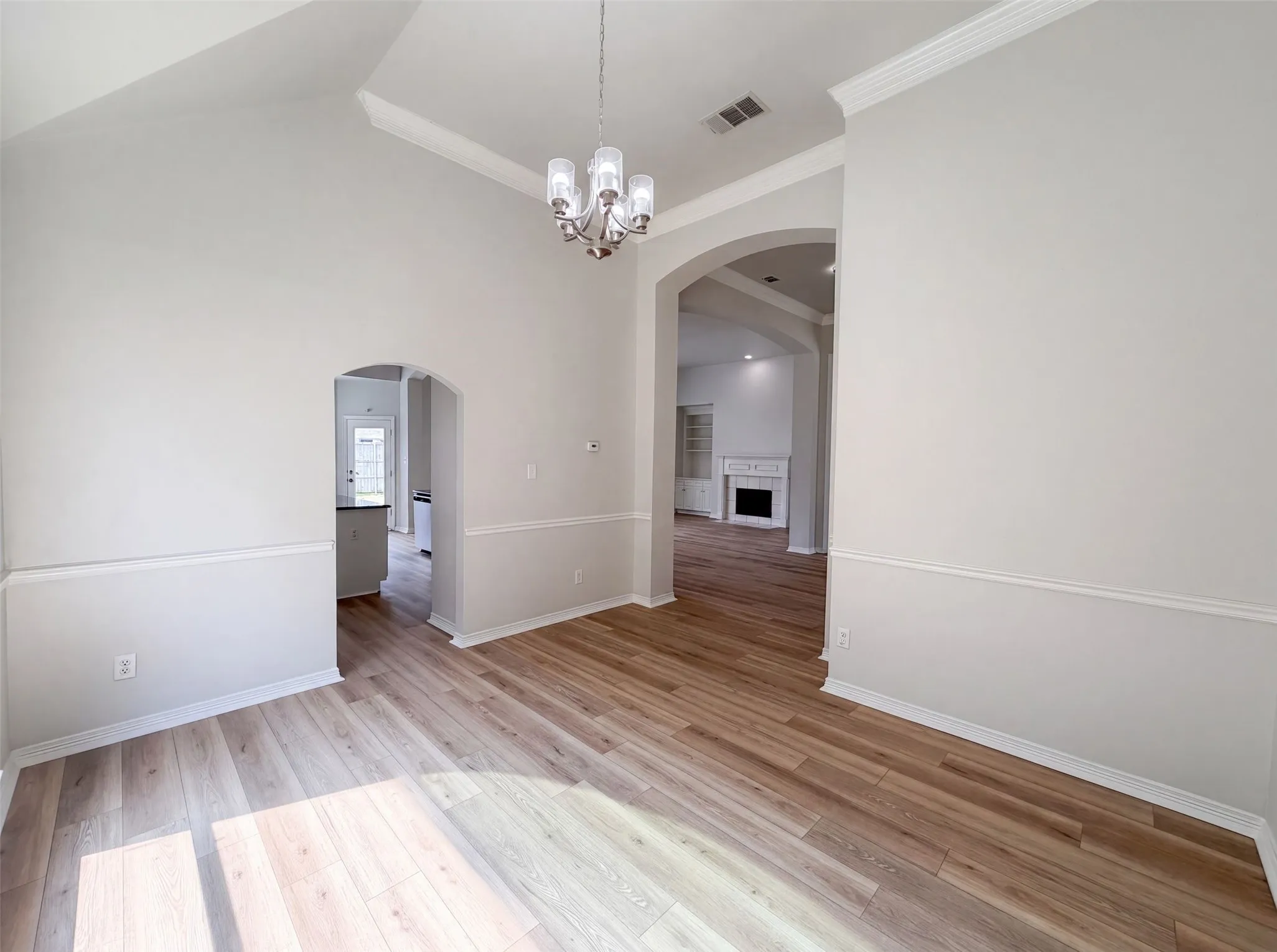 Single Family Residence For Sale in Denton County , 1221 Old Oak Trail, Flower Mound, Texas 75028, 4 Bedroom, 3 Bathroom, 2 Garage spaces, 2,630 Sqft, built in 1999, mls#21352669, Real Estate Agent in Flower Mound, Homes For Sale in Denton county, Homes For Sale in Flower Mound, Realtor in Flower Mound Texas, Real Estate Brokerage Independent Realty Texas, Luminita Cordes Realtor