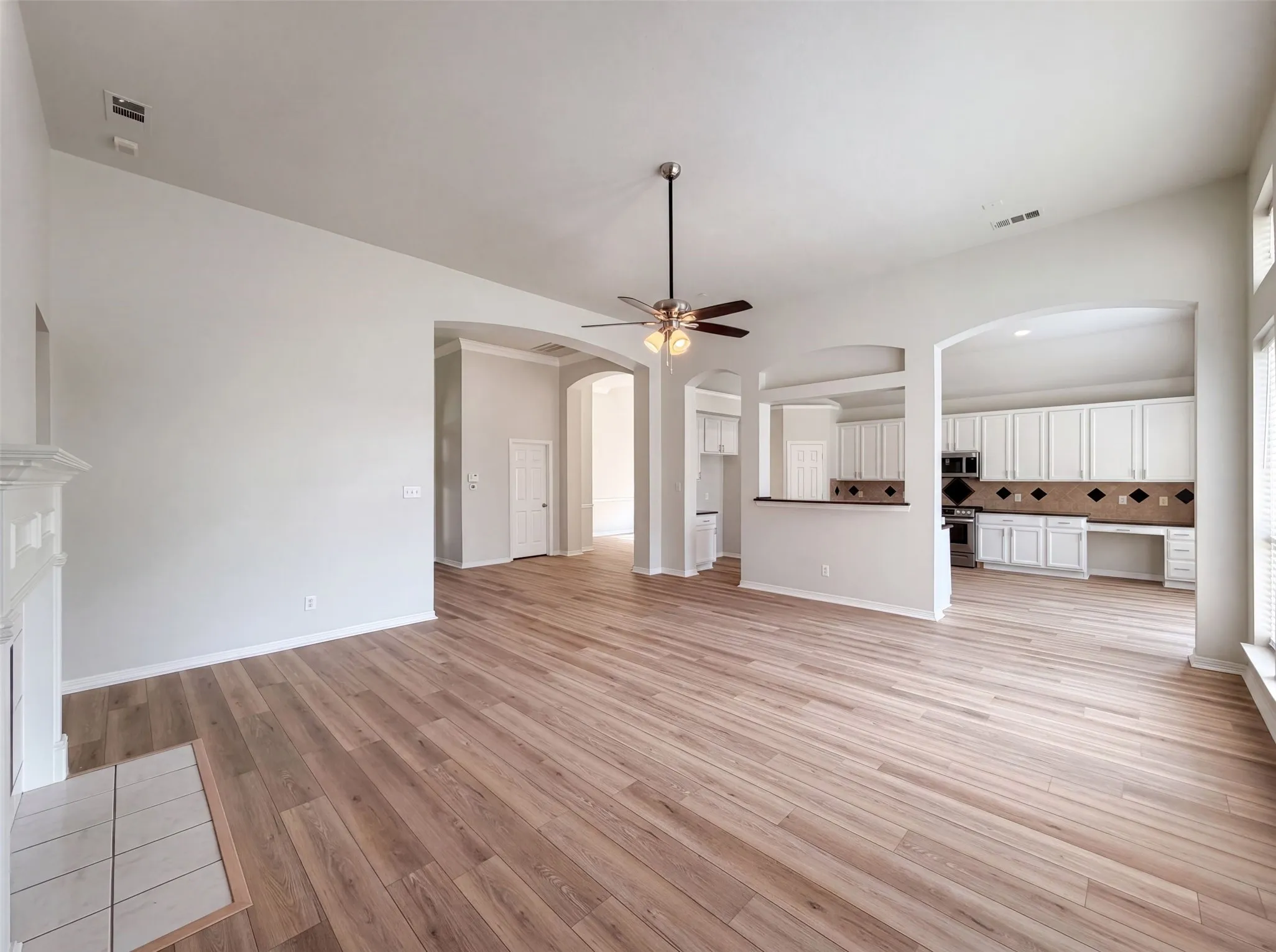 Single Family Residence For Sale in Denton County , 1221 Old Oak Trail, Flower Mound, Texas 75028, 4 Bedroom, 3 Bathroom, 2 Garage spaces, 2,630 Sqft, built in 1999, mls#21352669, Real Estate Agent in Flower Mound, Homes For Sale in Denton county, Homes For Sale in Flower Mound, Realtor in Flower Mound Texas, Real Estate Brokerage Independent Realty Texas, Luminita Cordes Realtor