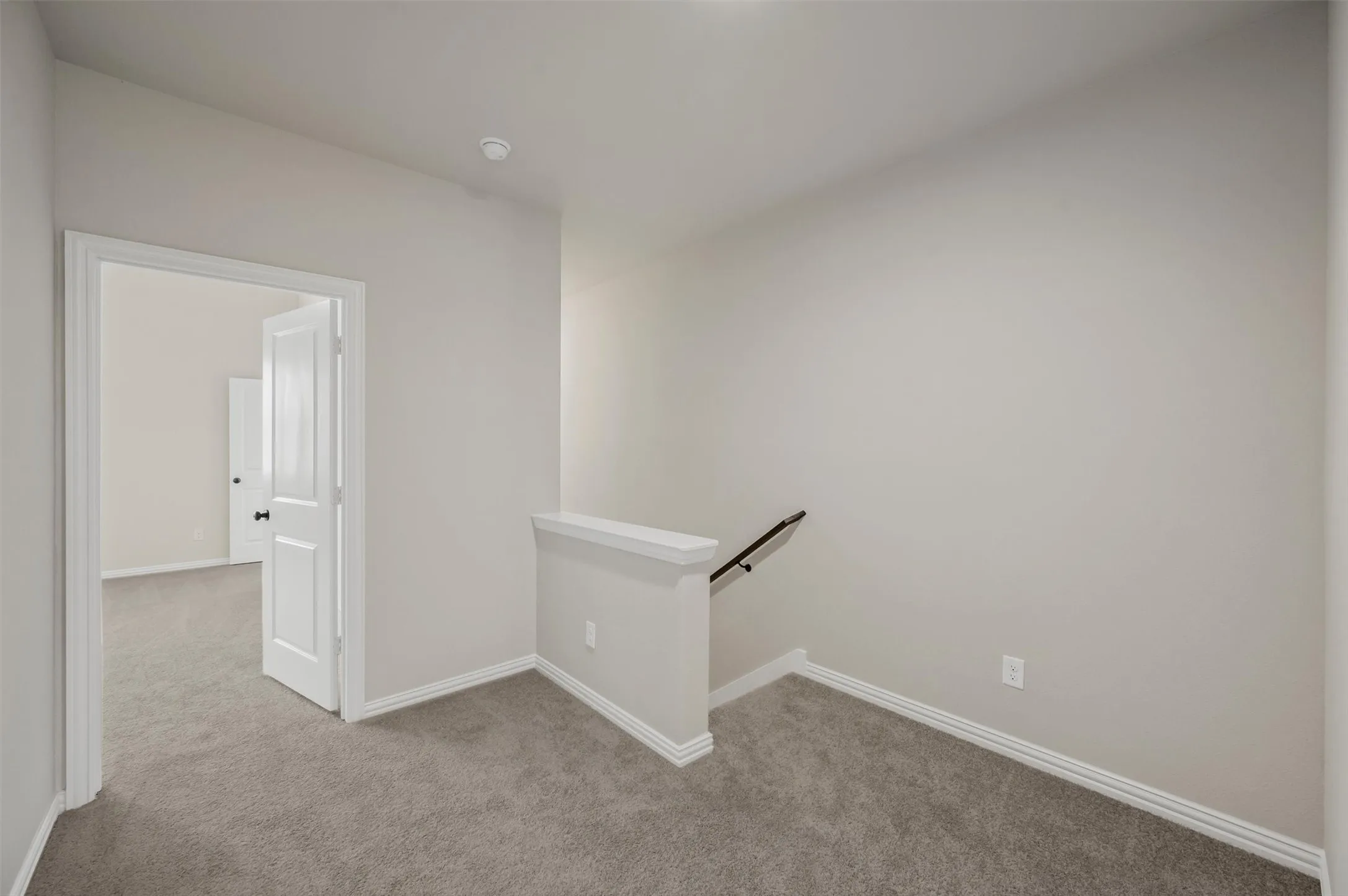 Townhouse For Sale in Tarrant County , 4277 Snow Goose Trail, Arlington, Texas 76005, 3 Bedroom, 3 Bathroom, 2 Garage spaces, 1,690 Sqft, built in 2018, mls#21350213, Real Estate Agent in Arlington, Homes For Sale in Tarrant county, Homes For Sale in Arlington, Realtor in Arlington Texas, Real Estate Brokerage Independent Realty Texas, Luminita Cordes Realtor