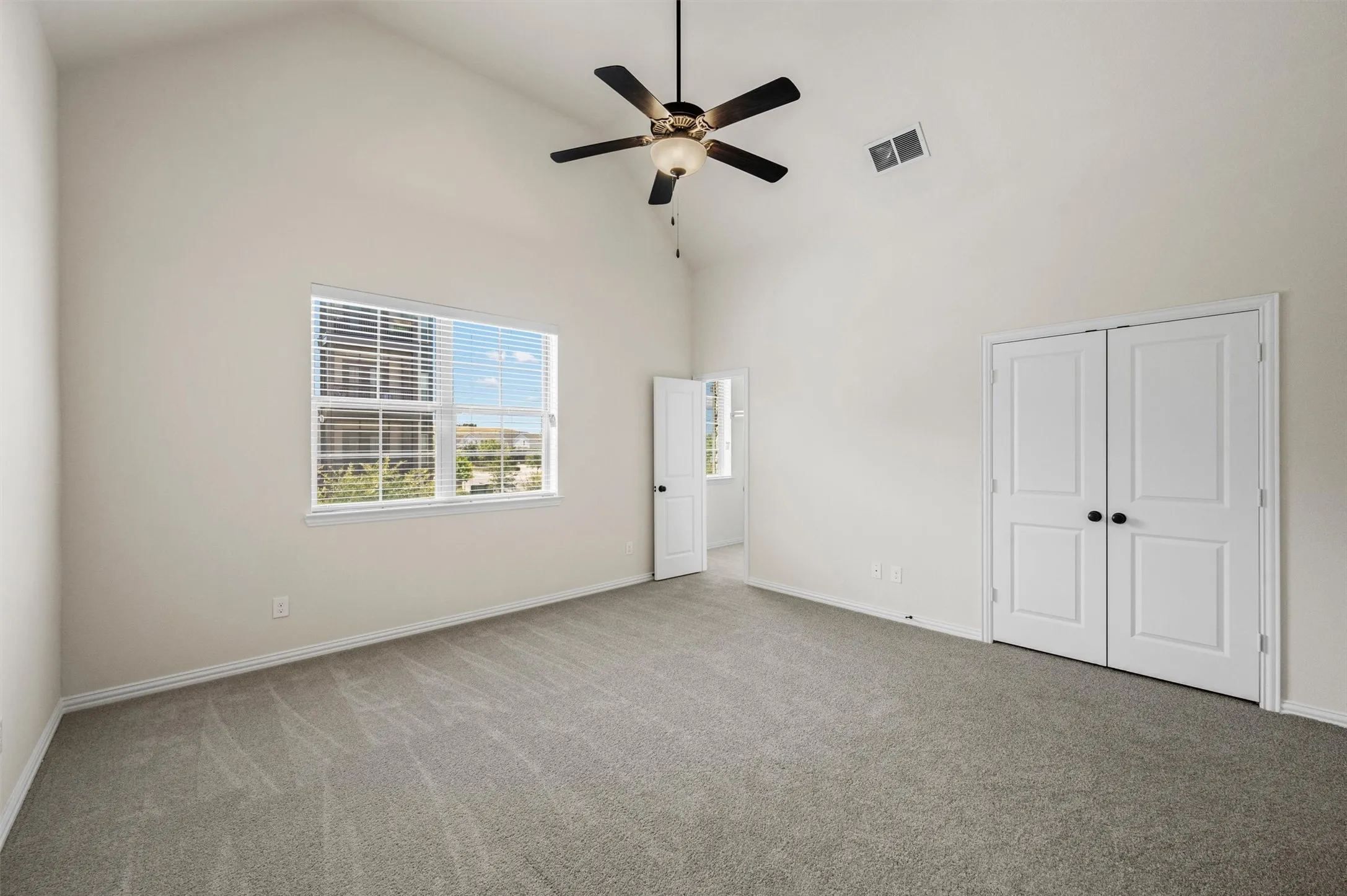 Townhouse For Sale in Tarrant County , 4277 Snow Goose Trail, Arlington, Texas 76005, 3 Bedroom, 3 Bathroom, 2 Garage spaces, 1,690 Sqft, built in 2018, mls#21350213, Real Estate Agent in Arlington, Homes For Sale in Tarrant county, Homes For Sale in Arlington, Realtor in Arlington Texas, Real Estate Brokerage Independent Realty Texas, Luminita Cordes Realtor