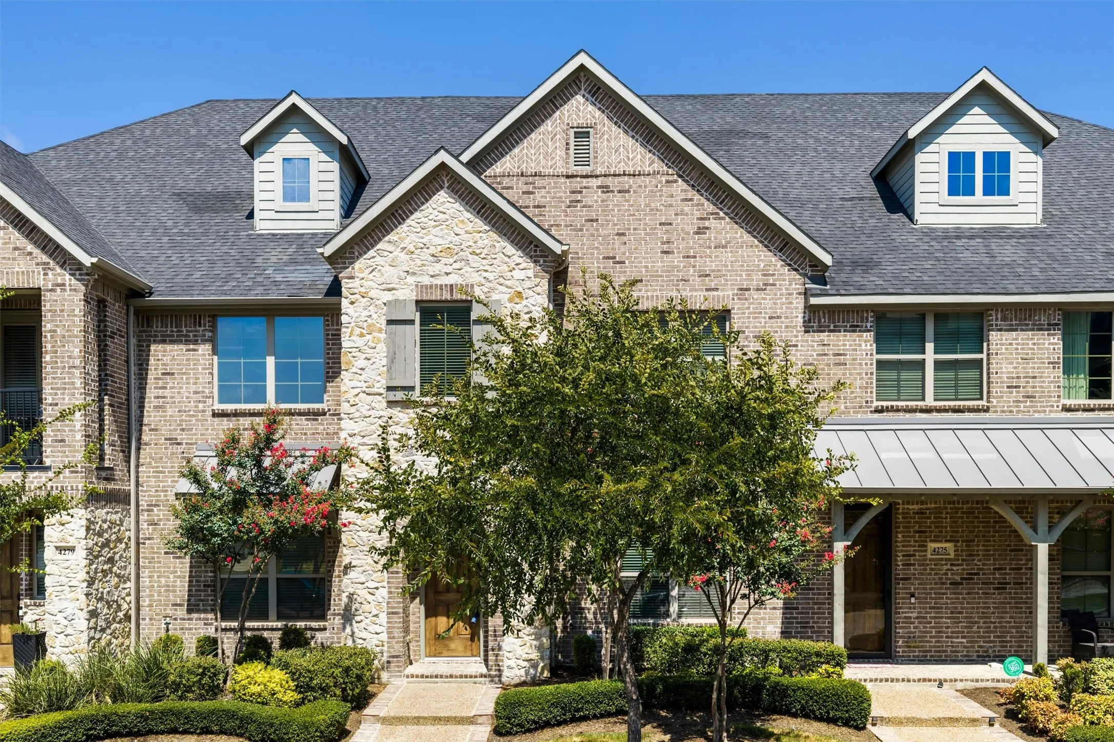 Townhouse For Sale in Tarrant County , 4277 Snow Goose Trail, Arlington, Texas 76005, 3 Bedroom, 3 Bathroom, 2 Garage spaces, 1,690 Sqft, built in 2018, mls#21350213, Real Estate Agent in Arlington, Homes For Sale in Tarrant county, Homes For Sale in Arlington, Realtor in Arlington Texas, Real Estate Brokerage Independent Realty Texas, Luminita Cordes Realtor