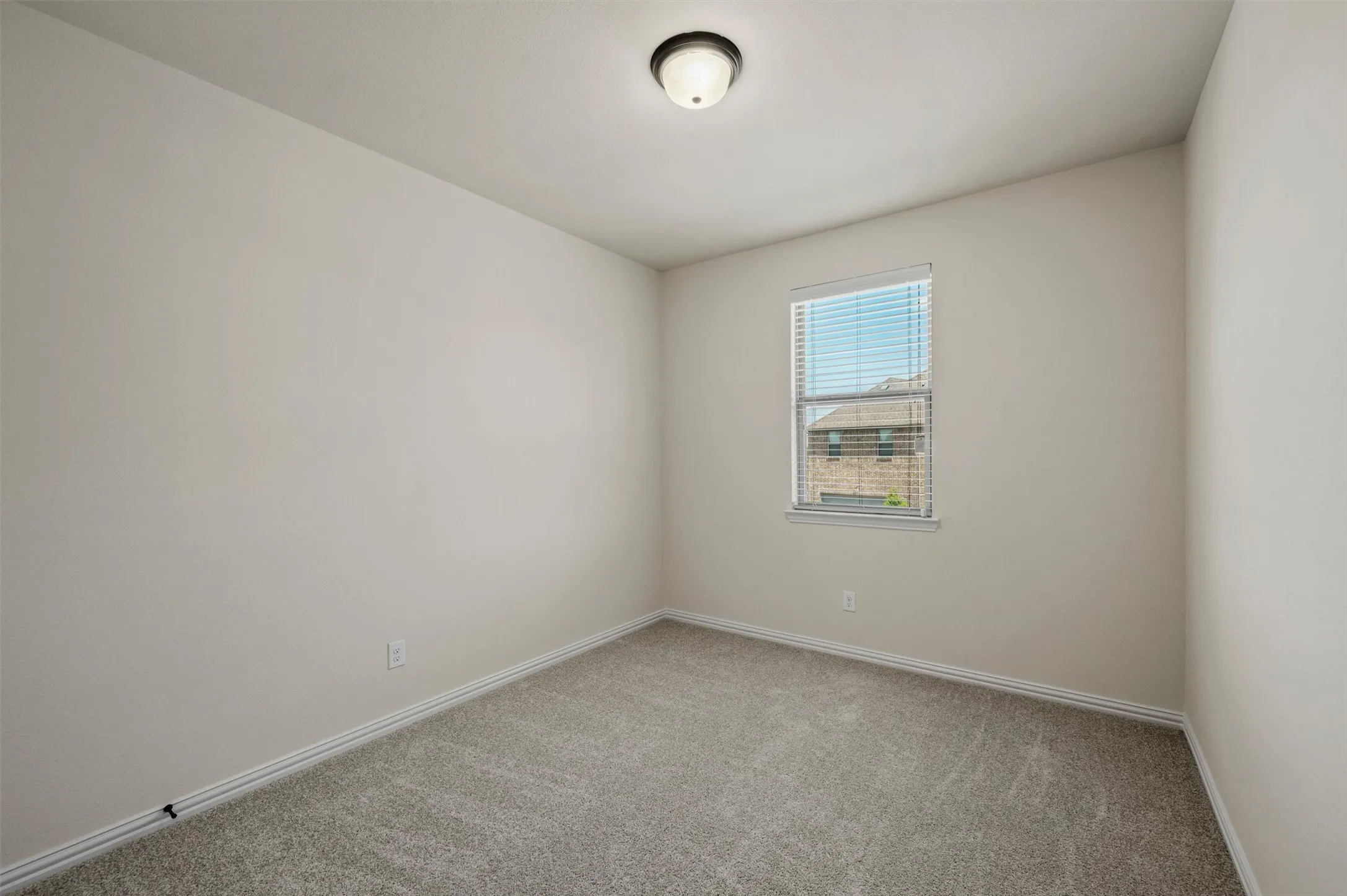 Townhouse For Sale in Tarrant County , 4277 Snow Goose Trail, Arlington, Texas 76005, 3 Bedroom, 3 Bathroom, 2 Garage spaces, 1,690 Sqft, built in 2018, mls#21350213, Real Estate Agent in Arlington, Homes For Sale in Tarrant county, Homes For Sale in Arlington, Realtor in Arlington Texas, Real Estate Brokerage Independent Realty Texas, Luminita Cordes Realtor