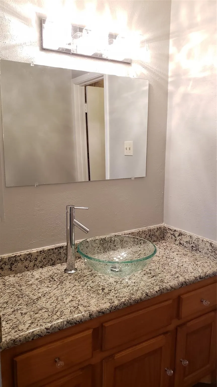 Condominium For Rent in Dallas County , 11311 Audelia Road 175, Dallas, Texas 75243, 2 Bedroom, 3 Bathroom, Garage spaces, 1,054 Sqft, built in 1981, mls#21348293, Real Estate Agent in Dallas, Homes For Rent in Dallas county, Homes For Rent in Dallas, Realtor in Dallas Texas, Real Estate Brokerage Independent Realty Texas, Luminita Cordes Realtor