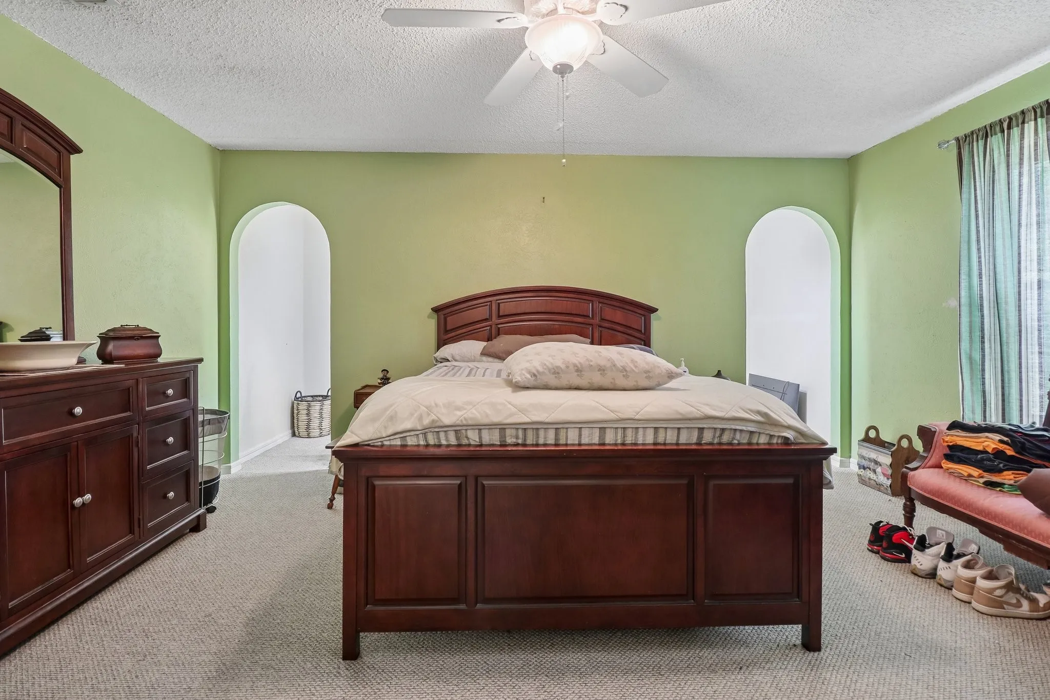 Single Family Residence For Sale in Tarrant County , 6408 San Juan Avenue, Fort Worth, Texas 76133, 3 Bedroom, 2 Bathroom, 2 Garage spaces, 1,831 Sqft, built in 1974, mls#21352635, Real Estate Agent in Fort Worth, Homes For Sale in Tarrant county, Homes For Sale in Fort Worth, Realtor in Fort Worth Texas, Real Estate Brokerage Independent Realty Texas, Luminita Cordes Realtor