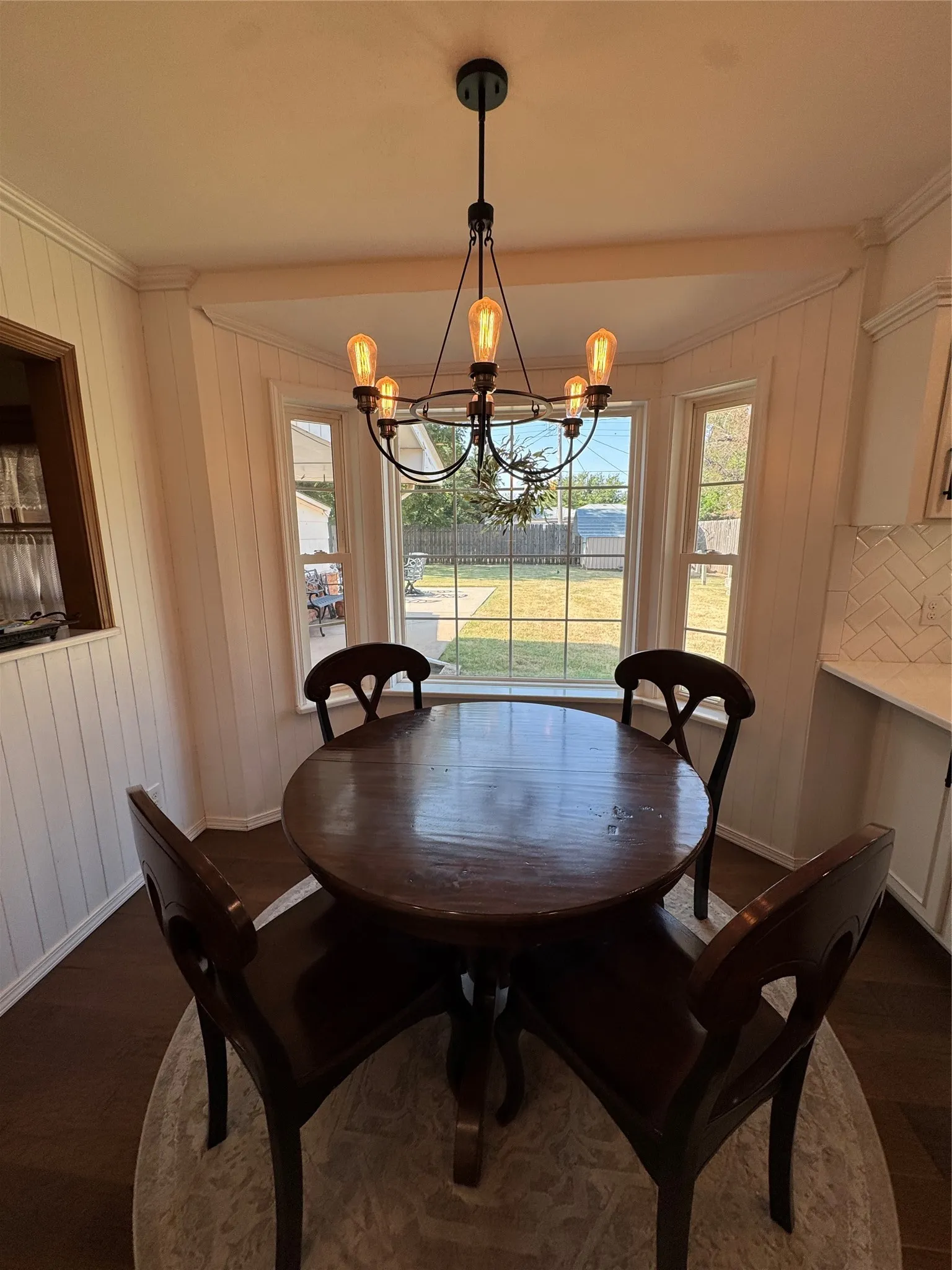 Single Family Residence For Sale in Hardeman County , 605 W 9th Street, Quanah, Texas 79252, 3 Bedroom, 3 Bathroom, 2 Garage spaces, 2,150 Sqft, built in 1965, mls#21352693, Real Estate Agent in Quanah, Homes For Sale in Hardeman county, Homes For Sale in Quanah, Realtor in Quanah Texas, Real Estate Brokerage Independent Realty Texas, Luminita Cordes Realtor