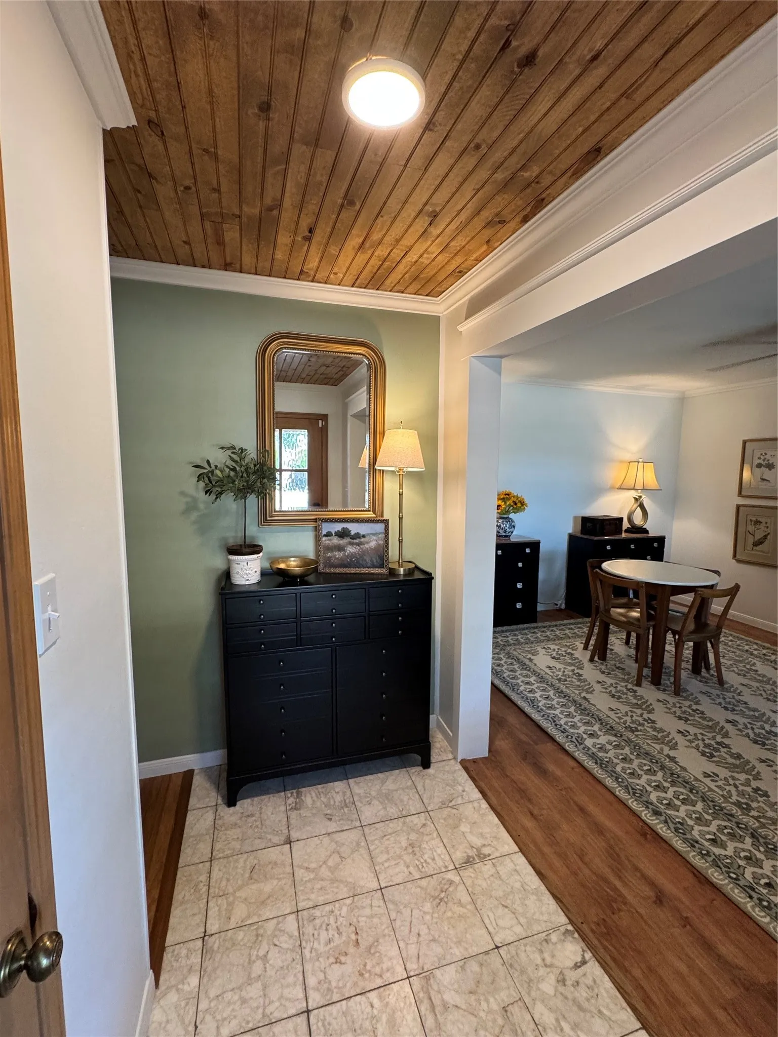 Single Family Residence For Sale in Hardeman County , 605 W 9th Street, Quanah, Texas 79252, 3 Bedroom, 3 Bathroom, 2 Garage spaces, 2,150 Sqft, built in 1965, mls#21352693, Real Estate Agent in Quanah, Homes For Sale in Hardeman county, Homes For Sale in Quanah, Realtor in Quanah Texas, Real Estate Brokerage Independent Realty Texas, Luminita Cordes Realtor