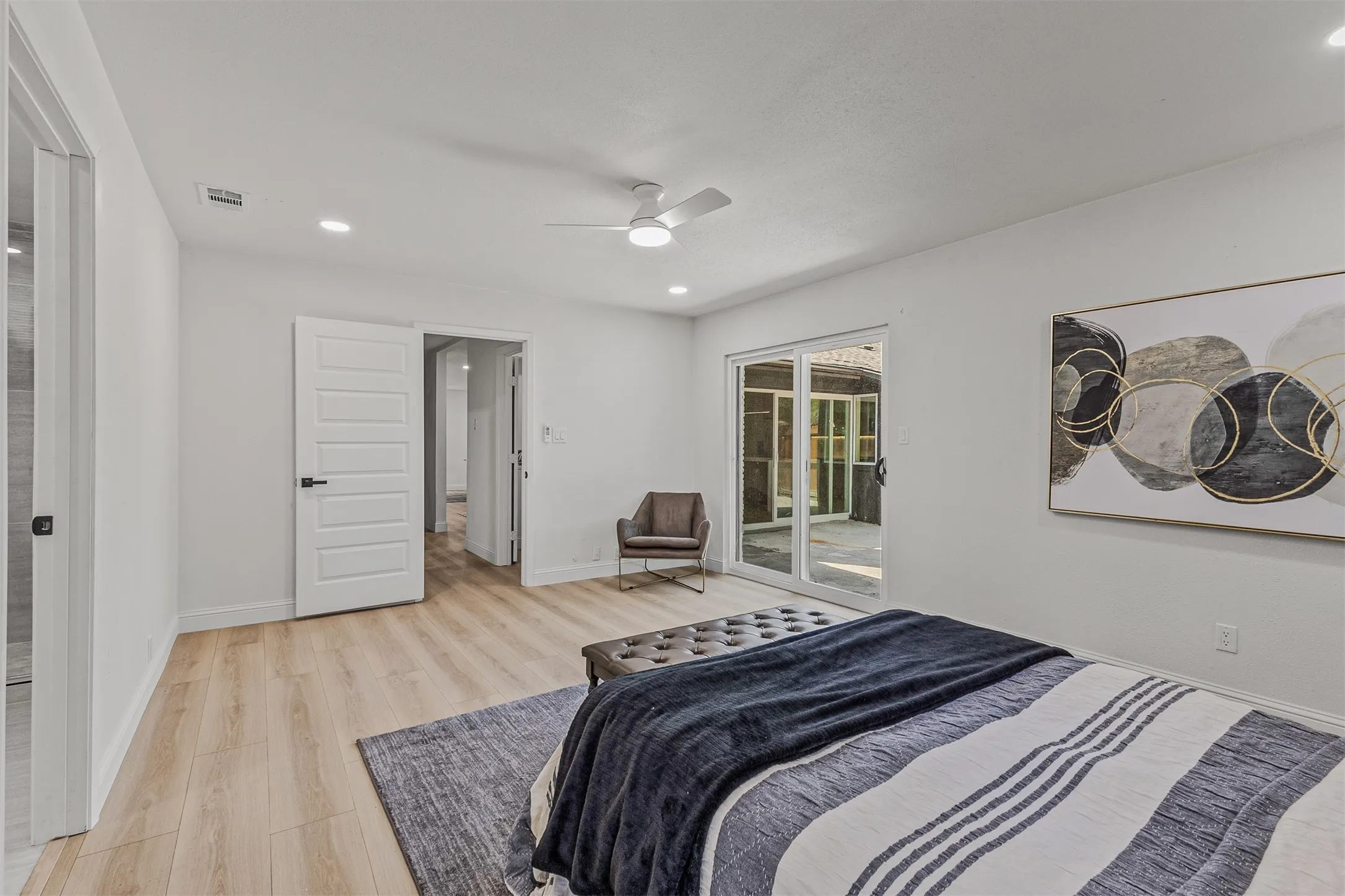 Single Family Residence For Sale in Dallas County , 3745 Blue Trace Lane, Farmers Branch, Texas 75244, 4 Bedroom, 2 Bathroom, 2 Garage spaces, 1,885 Sqft, built in 1969, mls#21352615, Real Estate Agent in Farmers Branch, Homes For Sale in Dallas county, Homes For Sale in Farmers Branch, Realtor in Farmers Branch Texas, Real Estate Brokerage Independent Realty Texas, Luminita Cordes Realtor