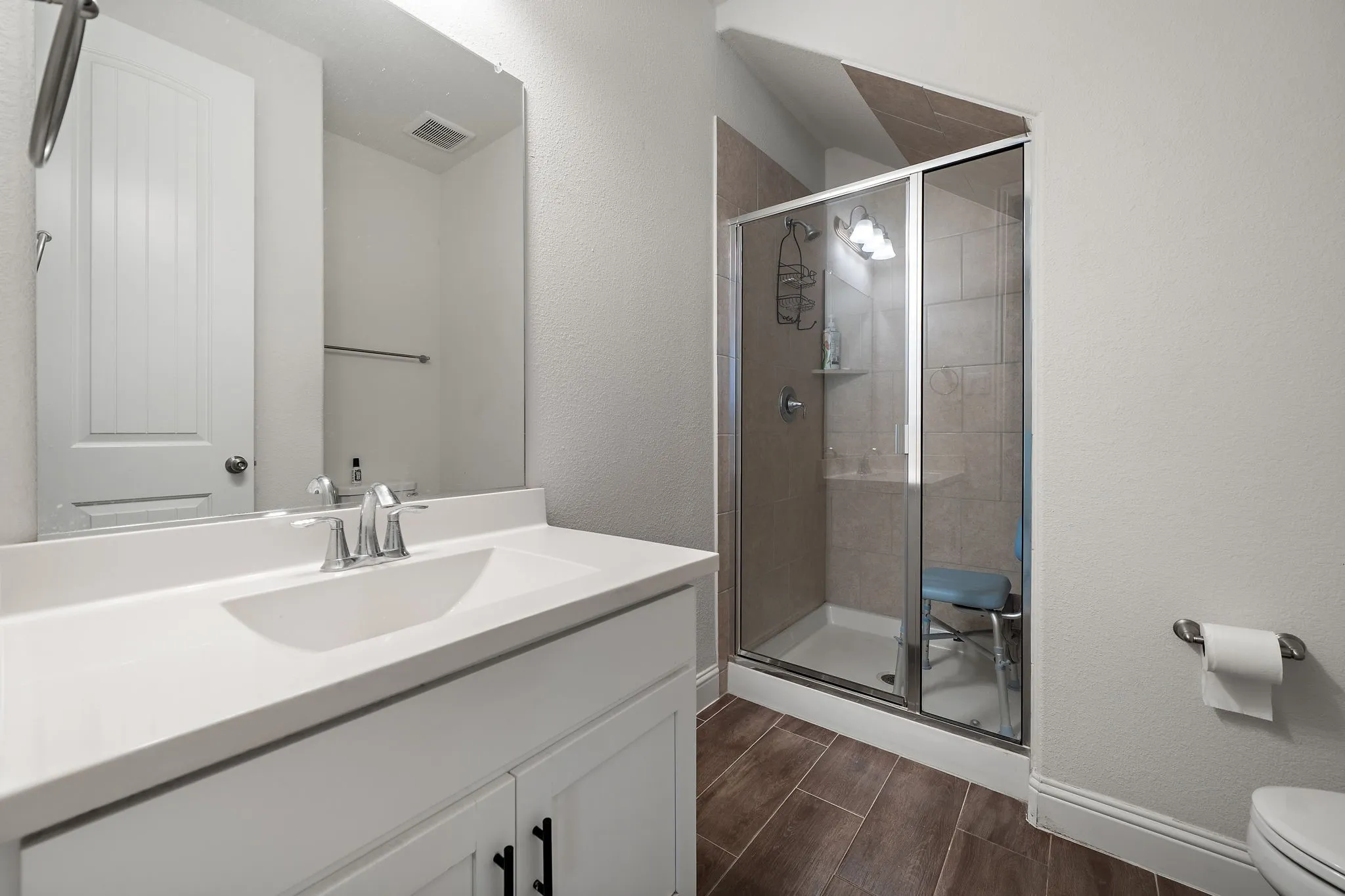 Single Family Residence For Sale in Tarrant County , 1484 Primrose Place, Haslet, Texas 76052, 5 Bedroom, 6 Bathroom, 2 Garage spaces, 3,863 Sqft, built in 2019, mls#21352699, Real Estate Agent in Haslet, Homes For Sale in Tarrant county, Homes For Sale in Haslet, Realtor in Haslet Texas, Real Estate Brokerage Independent Realty Texas, Luminita Cordes Realtor