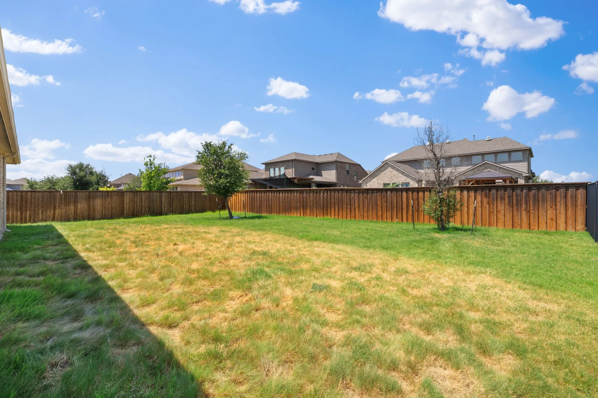 Single Family Residence For Sale in Tarrant County , 1484 Primrose Place, Haslet, Texas 76052, 5 Bedroom, 6 Bathroom, 2 Garage spaces, 3,863 Sqft, built in 2019, mls#21352699, Real Estate Agent in Haslet, Homes For Sale in Tarrant county, Homes For Sale in Haslet, Realtor in Haslet Texas, Real Estate Brokerage Independent Realty Texas, Luminita Cordes Realtor
