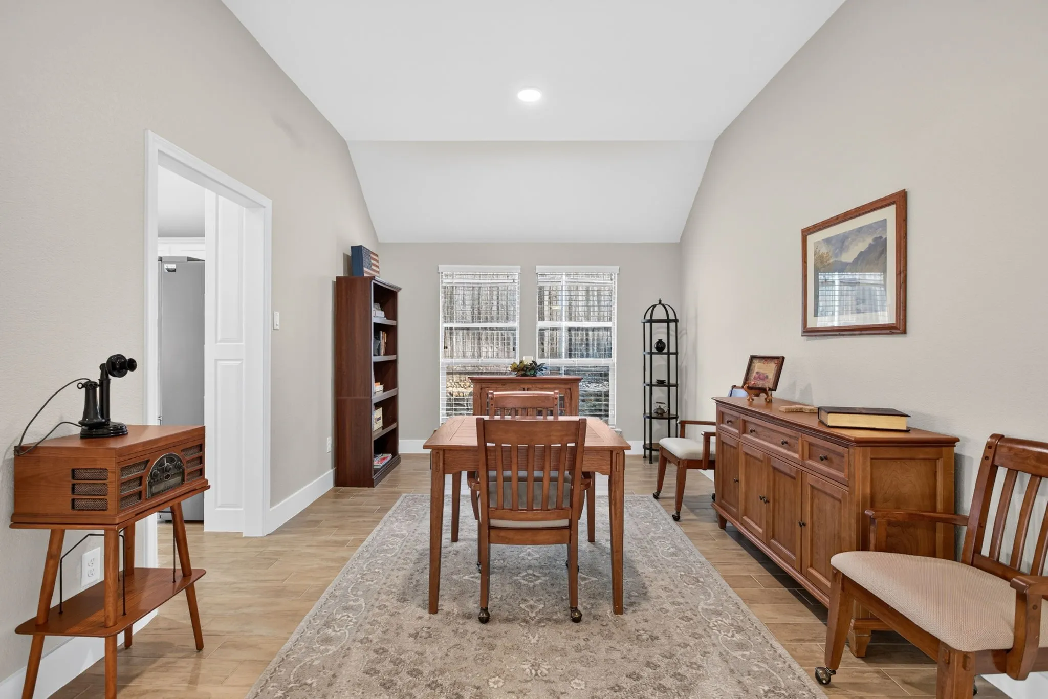 Formal dining could be multi-purpose