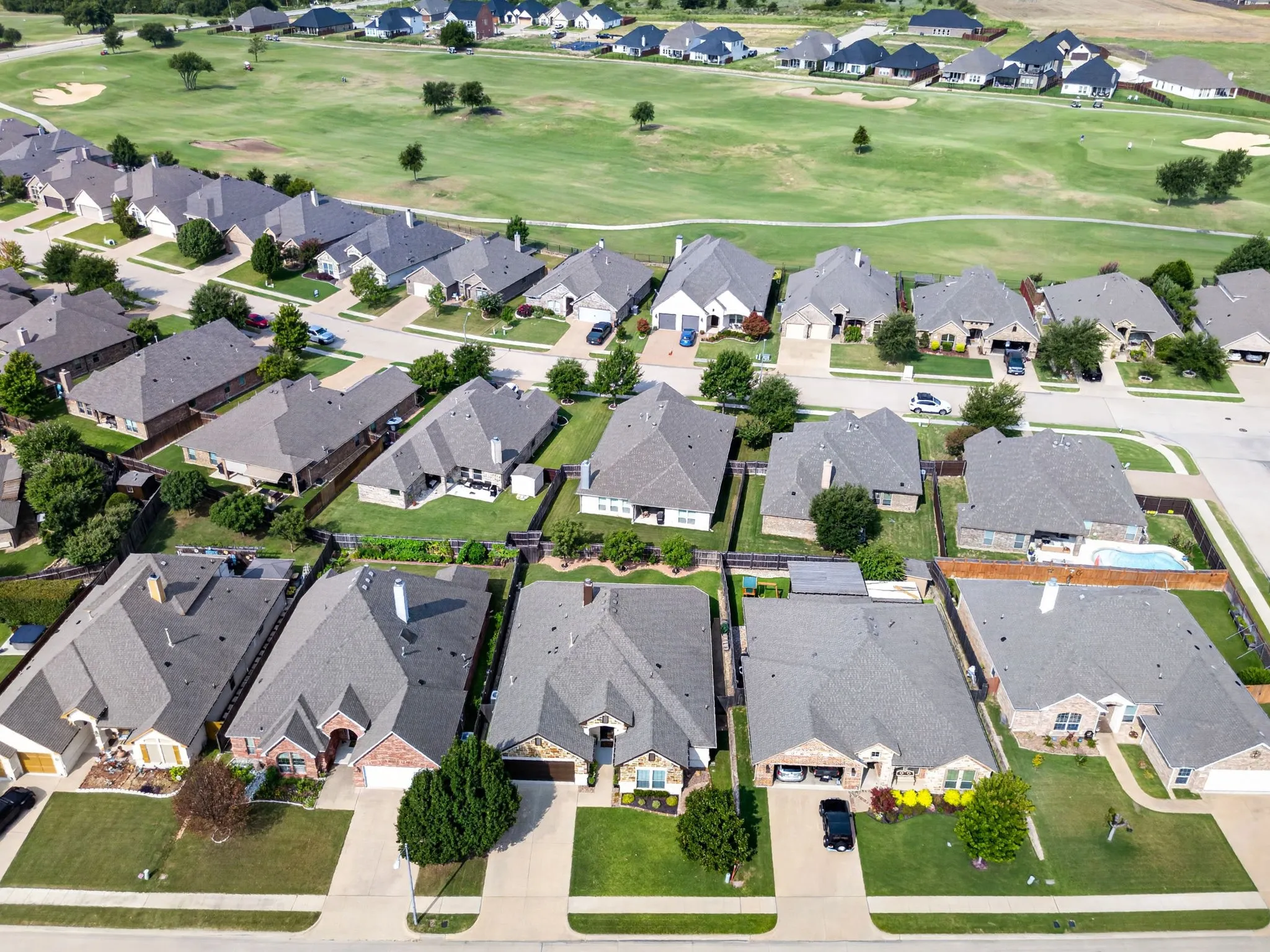 Whitestone Golf Course is within walking distance.