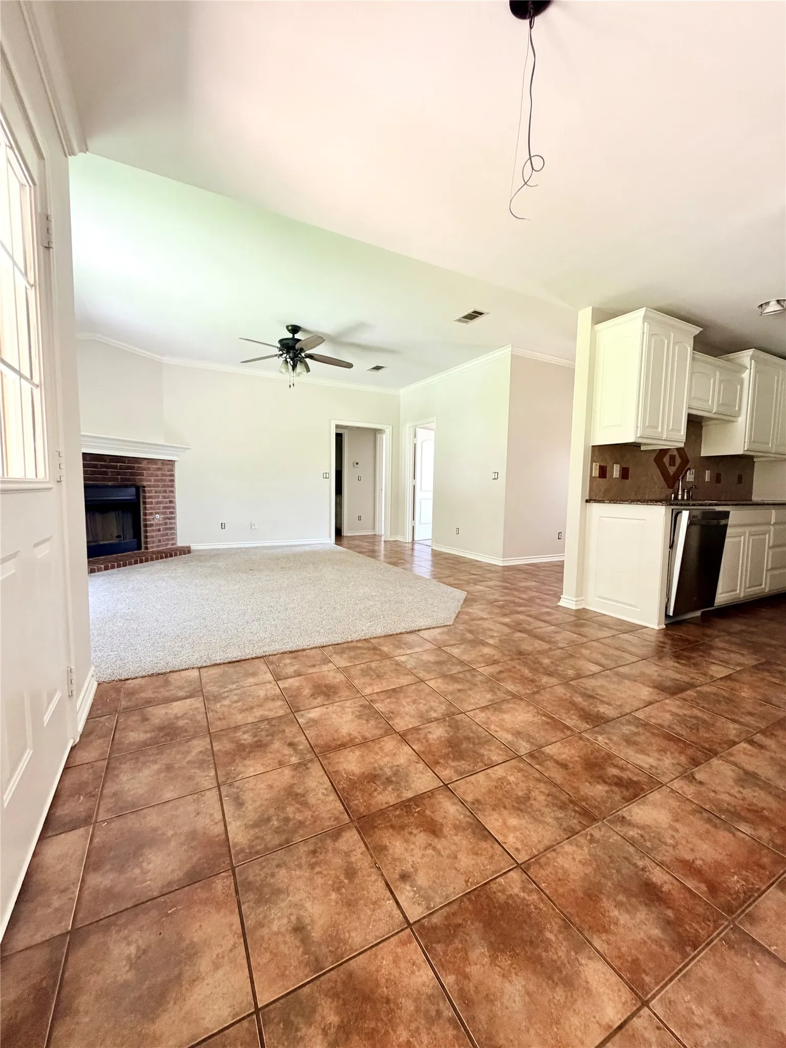 Single Family Residence For Sale in Smith County , 5140 Fm 346 E, Tyler, Texas 75703, 4 Bedroom, 2 Bathroom, 2 Garage spaces, 1,557 Sqft, built in 2008, mls#21352706, Real Estate Agent in Tyler, Homes For Sale in Smith county, Homes For Sale in Tyler, Realtor in Tyler Texas, Real Estate Brokerage Independent Realty Texas, Luminita Cordes Realtor