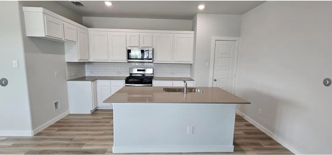Single Family Residence For Rent in Collin County , 103 Travine Drive, Princeton, Texas 75071, 4 Bedroom, 4 Bathroom, 2 Garage spaces, 2,550 Sqft, built in 2023, mls#21351917, Real Estate Agent in Princeton, Homes For Rent in Collin county, Homes For Rent in Princeton, Realtor in Princeton Texas, Real Estate Brokerage Independent Realty Texas, Luminita Cordes Realtor