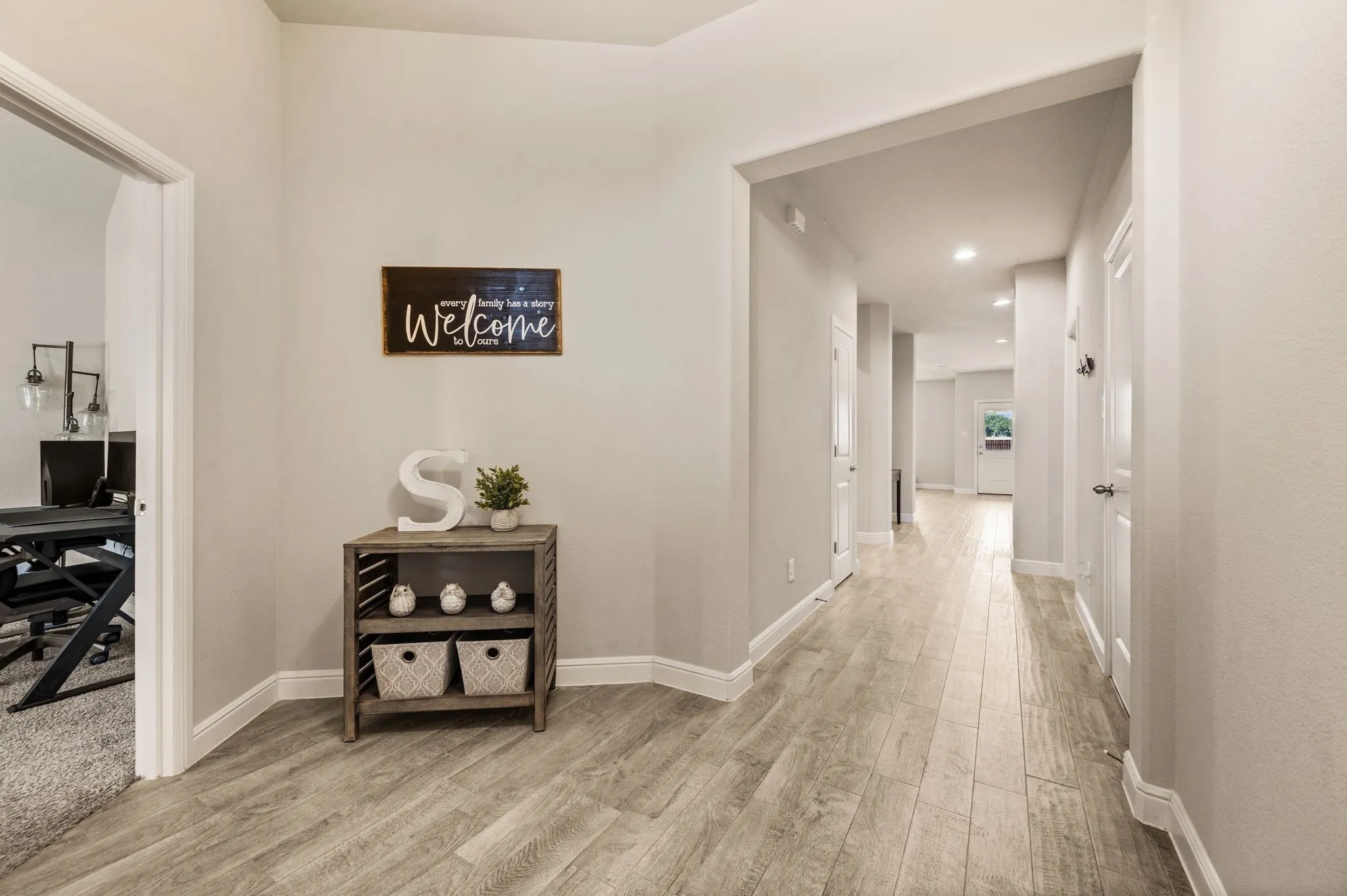 Single Family Residence For Sale in Hood County , 1540 Seabiscuit Drive, Granbury, Texas 76049, 4 Bedroom, 2 Bathroom, 2 Garage spaces, 1,848 Sqft, built in 2020, mls#21350910, Real Estate Agent in Granbury, Homes For Sale in Hood county, Homes For Sale in Granbury, Realtor in Granbury Texas, Real Estate Brokerage Independent Realty Texas, Luminita Cordes Realtor