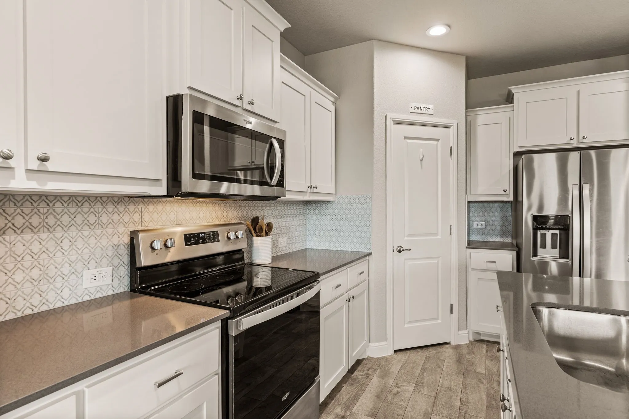 Single Family Residence For Sale in Hood County , 1540 Seabiscuit Drive, Granbury, Texas 76049, 4 Bedroom, 2 Bathroom, 2 Garage spaces, 1,848 Sqft, built in 2020, mls#21350910, Real Estate Agent in Granbury, Homes For Sale in Hood county, Homes For Sale in Granbury, Realtor in Granbury Texas, Real Estate Brokerage Independent Realty Texas, Luminita Cordes Realtor