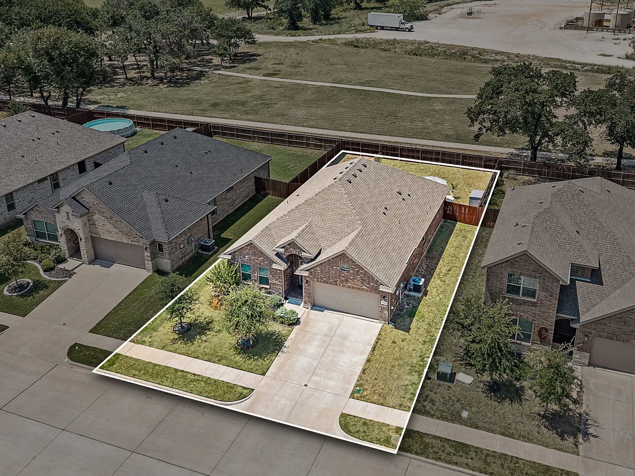 Single Family Residence For Sale in Hood County , 1540 Seabiscuit Drive, Granbury, Texas 76049, 4 Bedroom, 2 Bathroom, 2 Garage spaces, 1,848 Sqft, built in 2020, mls#21350910, Real Estate Agent in Granbury, Homes For Sale in Hood county, Homes For Sale in Granbury, Realtor in Granbury Texas, Real Estate Brokerage Independent Realty Texas, Luminita Cordes Realtor