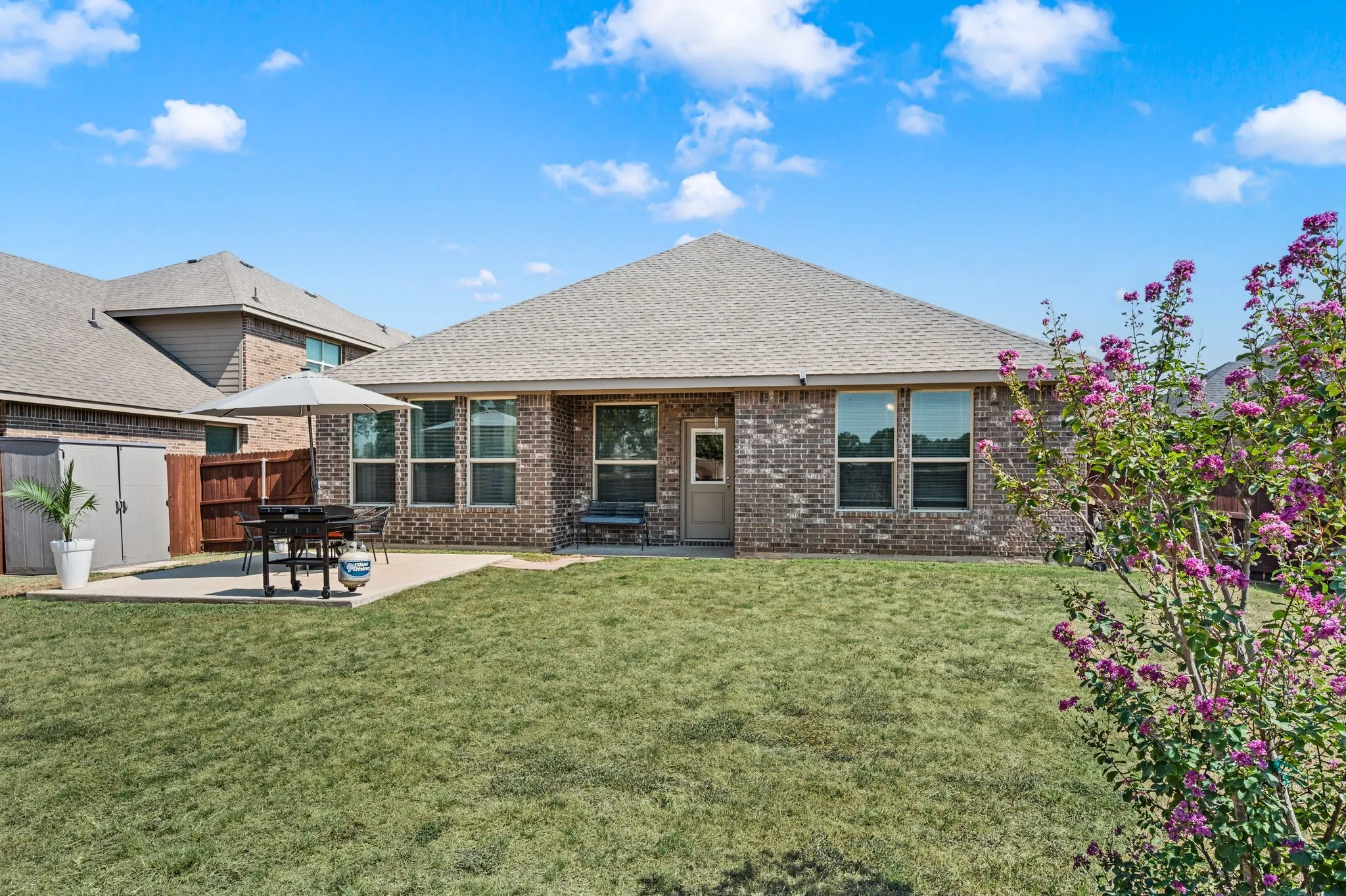 Single Family Residence For Sale in Hood County , 1540 Seabiscuit Drive, Granbury, Texas 76049, 4 Bedroom, 2 Bathroom, 2 Garage spaces, 1,848 Sqft, built in 2020, mls#21350910, Real Estate Agent in Granbury, Homes For Sale in Hood county, Homes For Sale in Granbury, Realtor in Granbury Texas, Real Estate Brokerage Independent Realty Texas, Luminita Cordes Realtor
