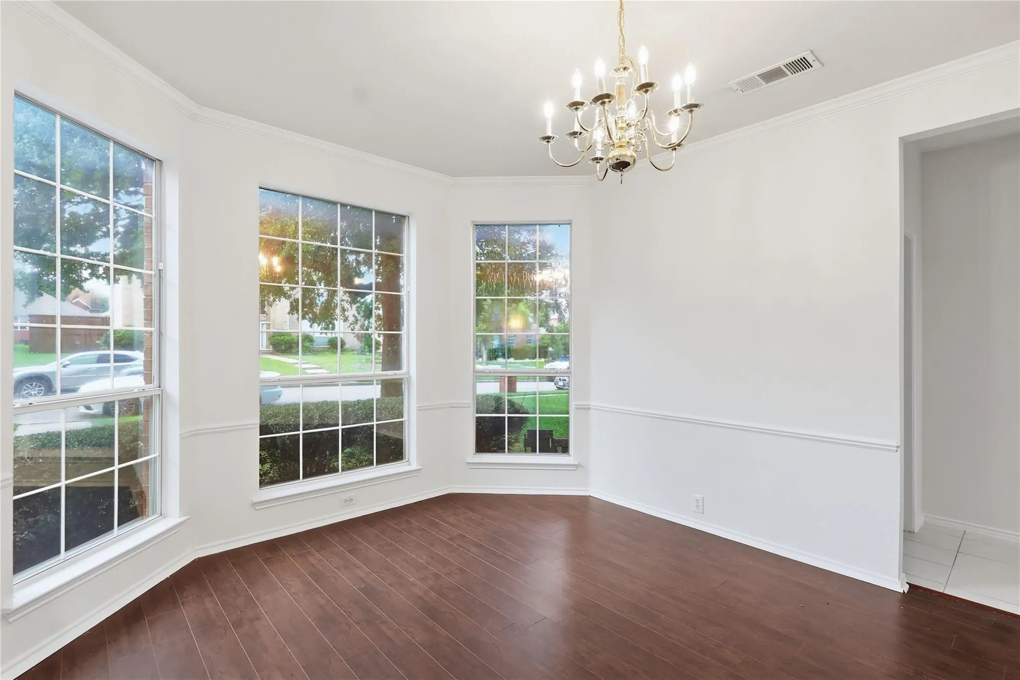 Single Family Residence For Sale in Collin County , 2809 Tallahassee, Plano, Texas 75074, 4 Bedroom, 4 Bathroom, 2 Garage spaces, 3,331 Sqft, built in 2000, mls#21352273, Real Estate Agent in Plano, Homes For Sale in Collin county, Homes For Sale in Plano, Realtor in Plano Texas, Real Estate Brokerage Independent Realty Texas, Luminita Cordes Realtor