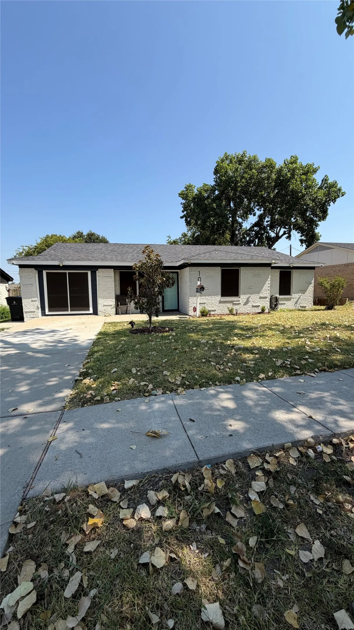 Single Family Residence For Sale in Dallas County , 1001 E Linda Drive, Garland, Texas 75041, 3 Bedroom, 2 Bathroom, Garage spaces, 1,372 Sqft, built in 1964, mls#21351539, Real Estate Agent in Garland, Homes For Sale in Dallas county, Homes For Sale in Garland, Realtor in Garland Texas, Real Estate Brokerage Independent Realty Texas, Luminita Cordes Realtor