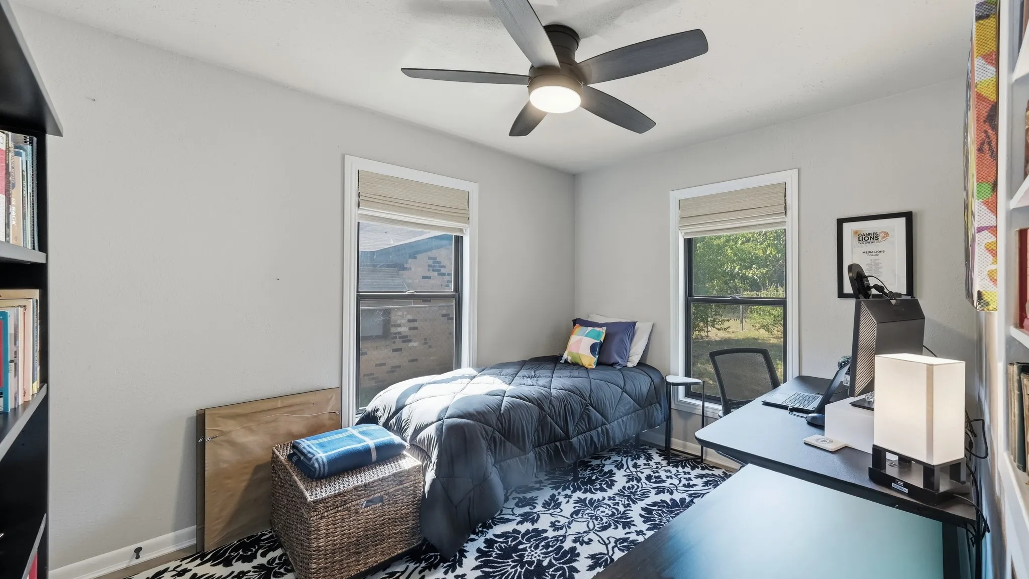 Single Family Residence For Sale in Hood County , 915 W Bridge Street, Granbury, Texas 76048, 3 Bedroom, 2 Bathroom, Garage spaces, 1,362 Sqft, built in 1966, mls#21352400, Real Estate Agent in Granbury, Homes For Sale in Hood county, Homes For Sale in Granbury, Realtor in Granbury Texas, Real Estate Brokerage Independent Realty Texas, Luminita Cordes Realtor