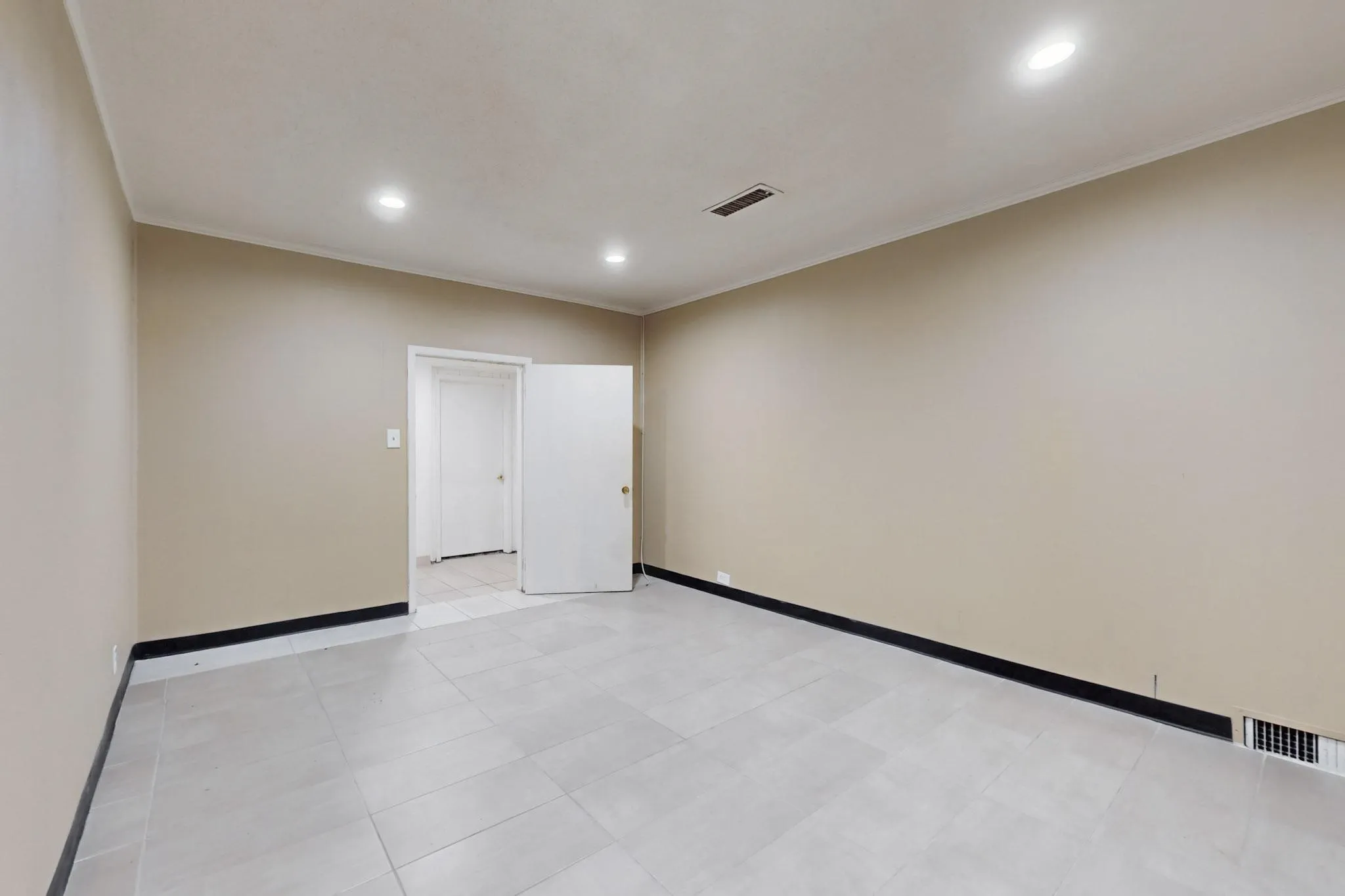 Retail For Sale in Dallas County , 630 Dalworth Street, Grand Prairie, Texas 75050, 0, 0, Garage spaces, 0 Sqft, built in 1952, Price $429,000, mls#21352735, Real Estate Agent in Grand Prairie, Homes For Sale in Dallas county, Homes For Sale in Grand Prairie, Realtor in Grand Prairie Texas, Real Estate Brokerage Independent Realty Texas, Luminita Cordes Realtor