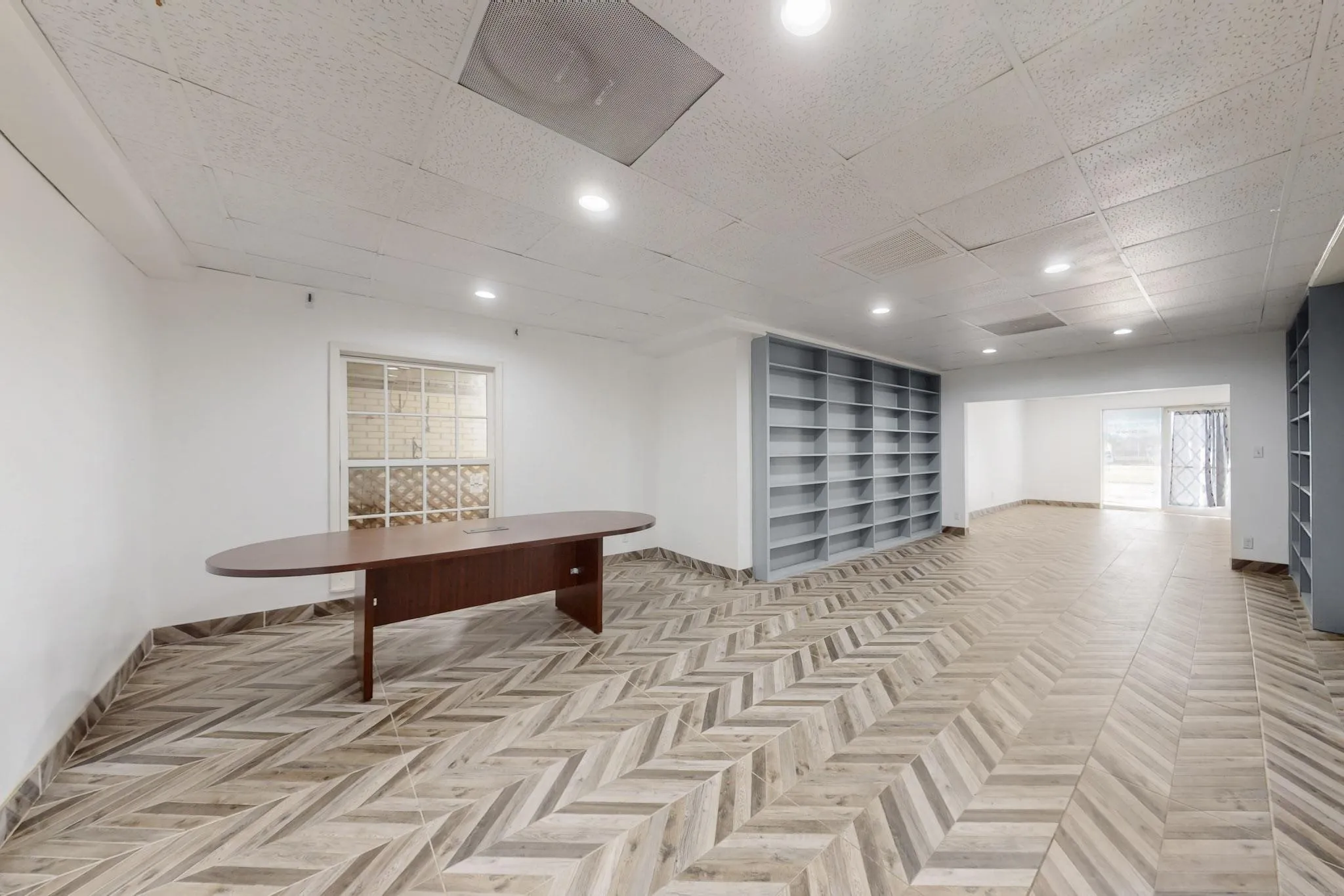 Retail For Sale in Dallas County , 630 Dalworth Street, Grand Prairie, Texas 75050, 0, 0, Garage spaces, 0 Sqft, built in 1952, Price $429,000, mls#21352735, Real Estate Agent in Grand Prairie, Homes For Sale in Dallas county, Homes For Sale in Grand Prairie, Realtor in Grand Prairie Texas, Real Estate Brokerage Independent Realty Texas, Luminita Cordes Realtor