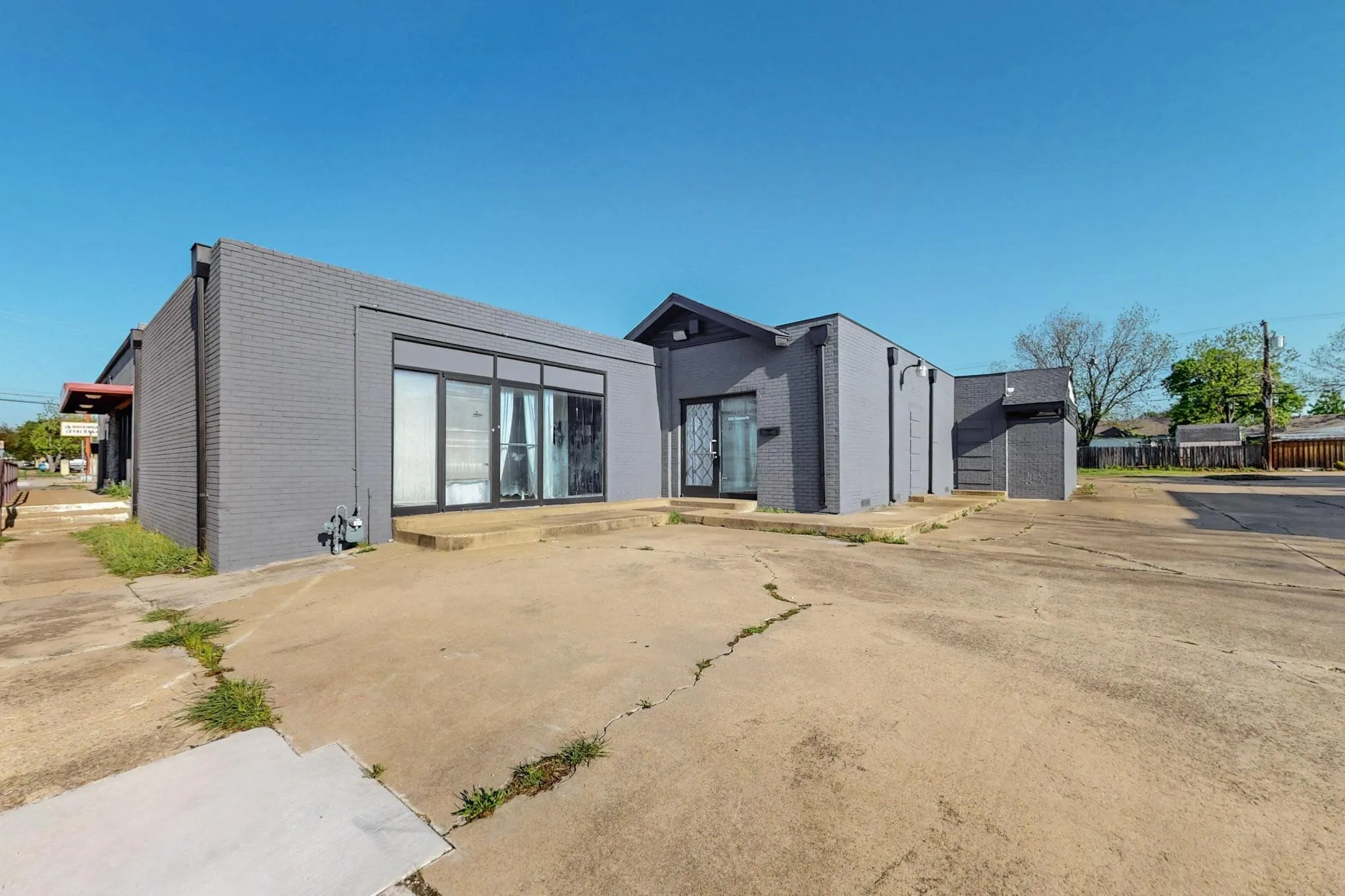 Retail For Sale in Dallas County , 630 Dalworth Street, Grand Prairie, Texas 75050, 0, 0, Garage spaces, 0 Sqft, built in 1952, Price $429,000, mls#21352735, Real Estate Agent in Grand Prairie, Homes For Sale in Dallas county, Homes For Sale in Grand Prairie, Realtor in Grand Prairie Texas, Real Estate Brokerage Independent Realty Texas, Luminita Cordes Realtor