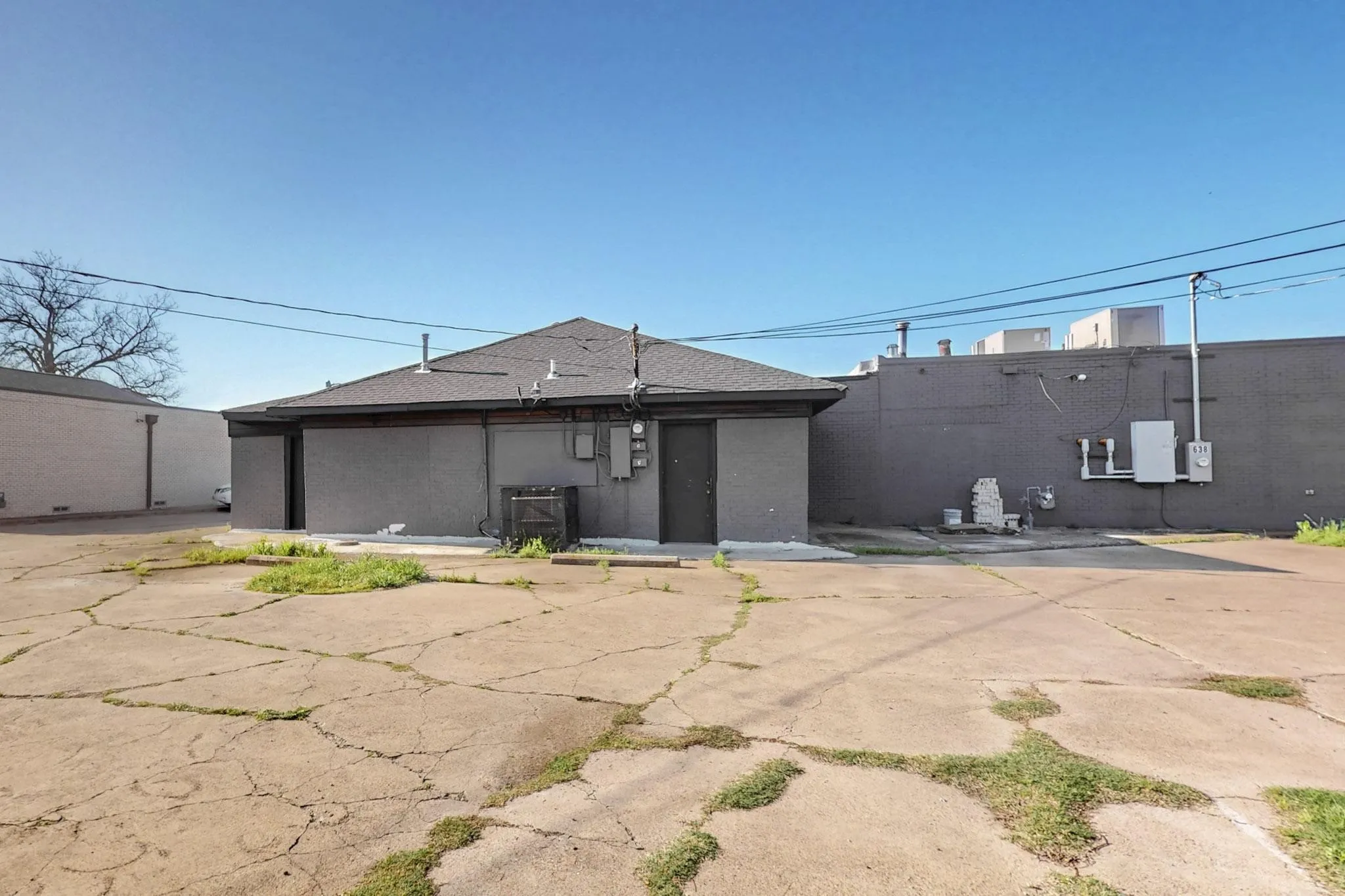 Retail For Sale in Dallas County , 630 Dalworth Street, Grand Prairie, Texas 75050, 0, 0, Garage spaces, 0 Sqft, built in 1952, Price $429,000, mls#21352735, Real Estate Agent in Grand Prairie, Homes For Sale in Dallas county, Homes For Sale in Grand Prairie, Realtor in Grand Prairie Texas, Real Estate Brokerage Independent Realty Texas, Luminita Cordes Realtor