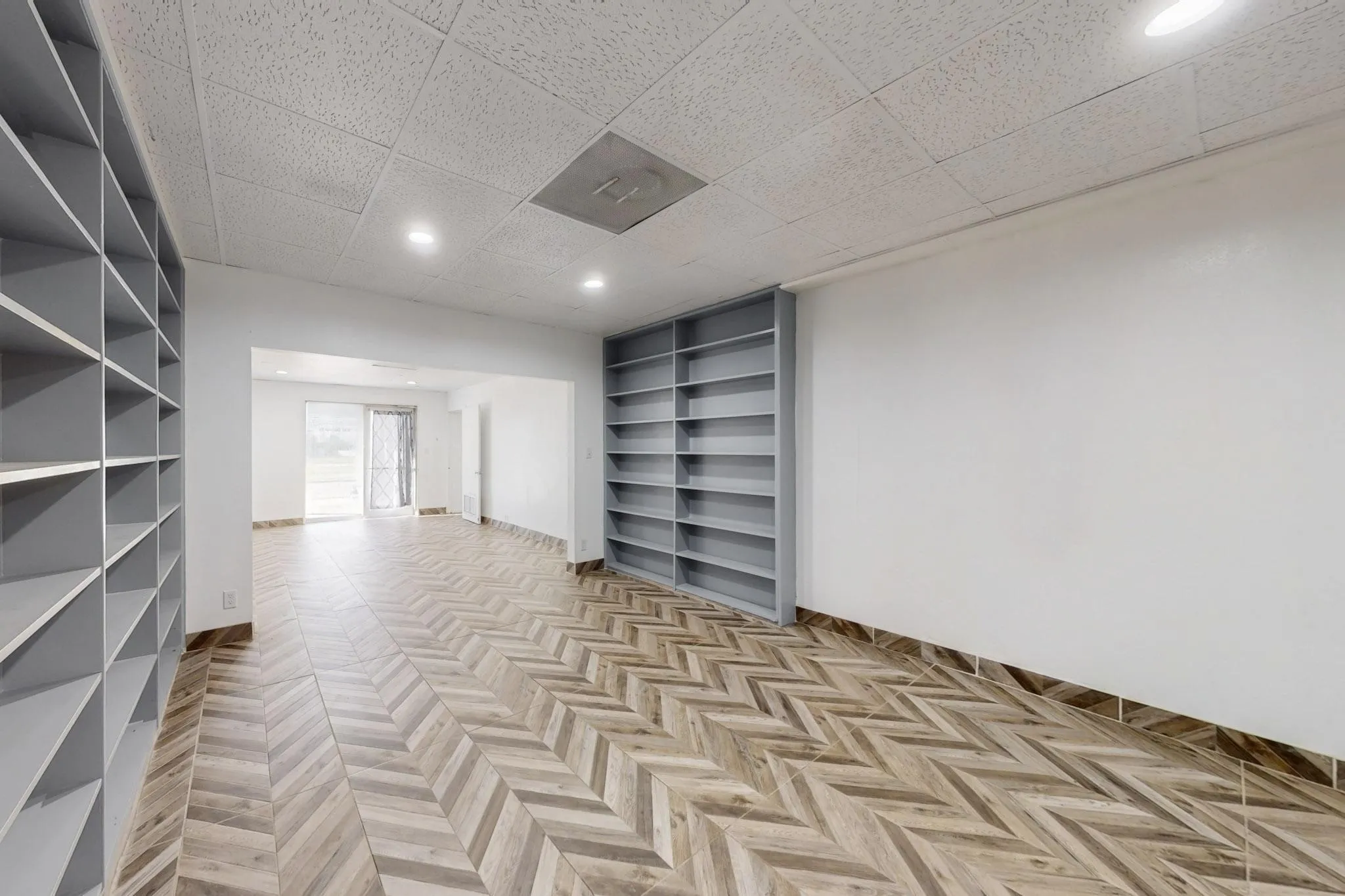 Retail For Sale in Dallas County , 630 Dalworth Street, Grand Prairie, Texas 75050, 0, 0, Garage spaces, 0 Sqft, built in 1952, Price $429,000, mls#21352735, Real Estate Agent in Grand Prairie, Homes For Sale in Dallas county, Homes For Sale in Grand Prairie, Realtor in Grand Prairie Texas, Real Estate Brokerage Independent Realty Texas, Luminita Cordes Realtor