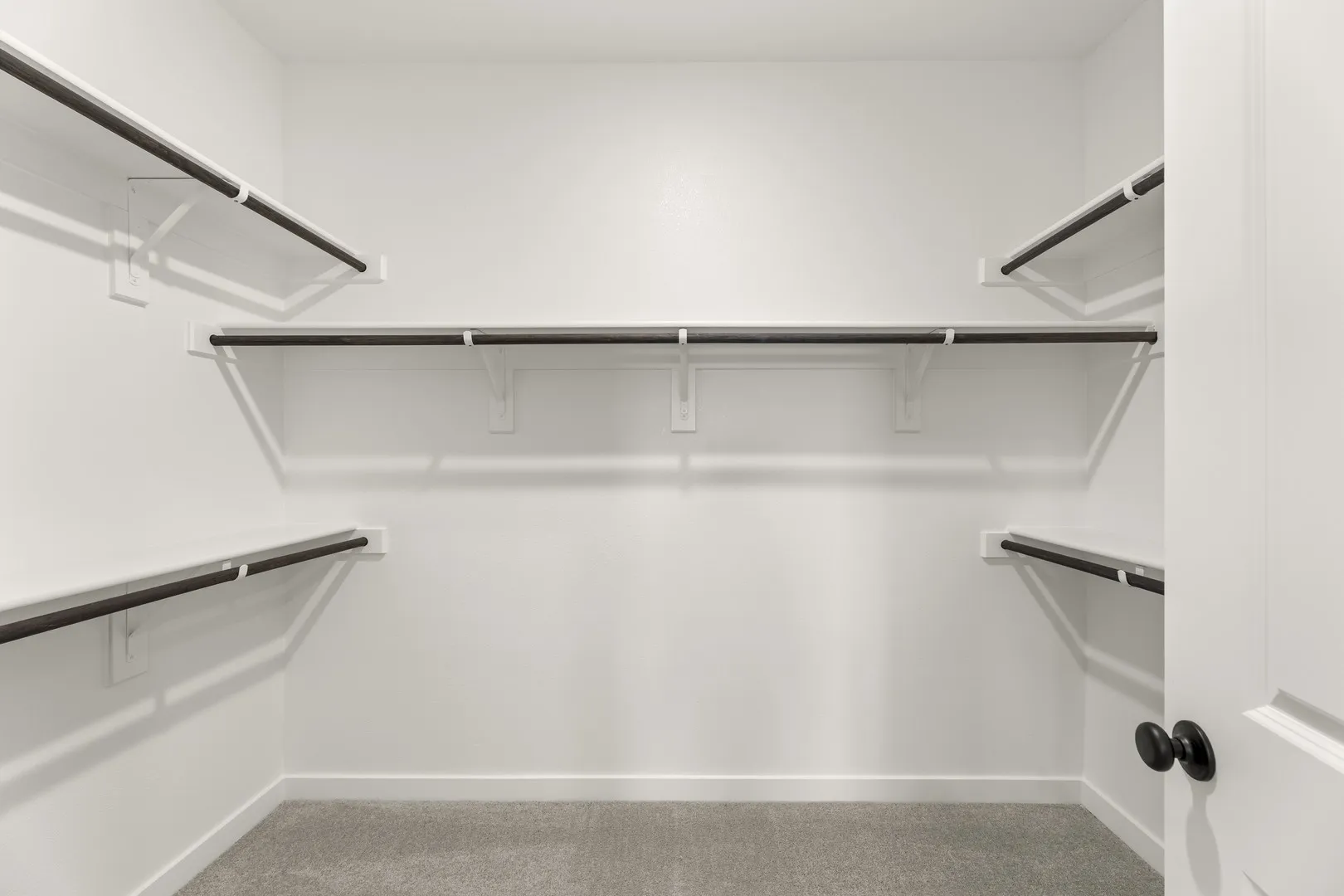 16. 4311 Bellflower - Closet
