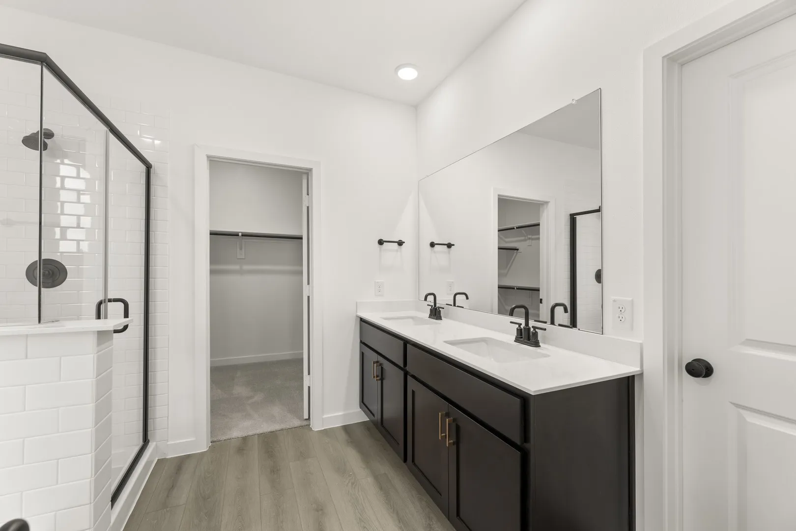 13. 4311 Bellflower - Bath