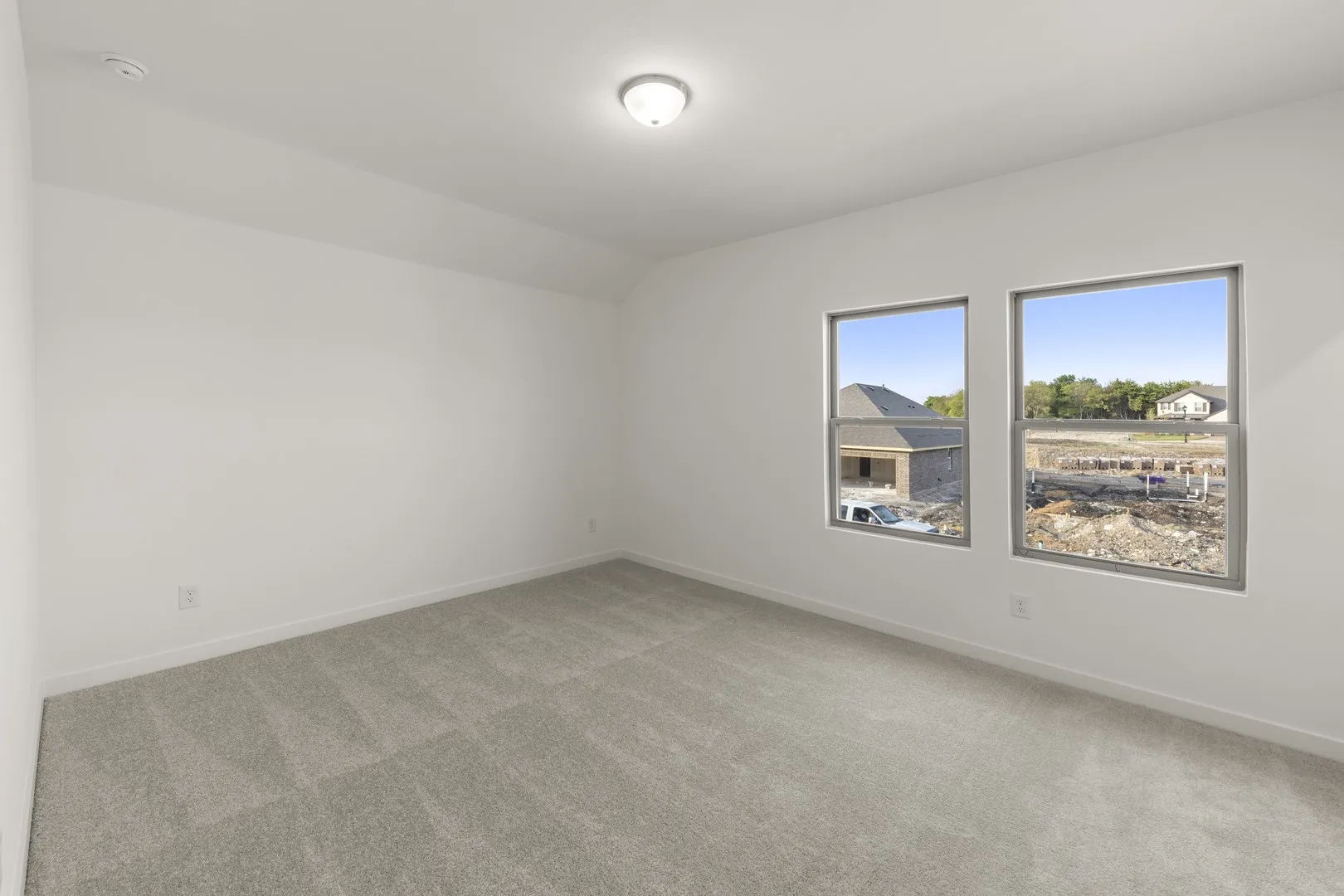 24. 4311 Bellflower - Bed 4