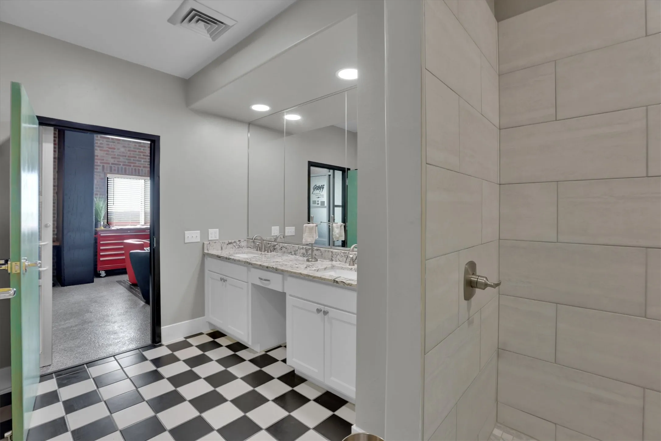 Office For Sale in Denton County , 3575 Lone Star Circle 1004, Fort Worth, Texas 76177, 0, 0, Garage spaces, 2,250 Sqft, built in 1997, mls#21350913, Real Estate Agent in Fort Worth, Homes For Sale in Denton county, Homes For Sale in Fort Worth, Realtor in Fort Worth Texas, Real Estate Brokerage Independent Realty Texas, Luminita Cordes Realtor