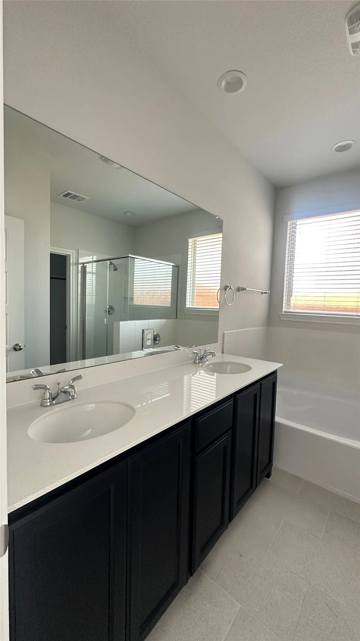 Single Family Residence For Rent in Denton County , 1713 Meadow Crest Drive, Aubrey, Texas 76227, 2 Bedroom, 2 Bathroom, 2 Garage spaces, 1,498 Sqft, built in 2025, mls#21352747, Real Estate Agent in Aubrey, Homes For Rent in Denton county, Homes For Rent in Aubrey, Realtor in Aubrey Texas, Real Estate Brokerage Independent Realty Texas, Luminita Cordes Realtor